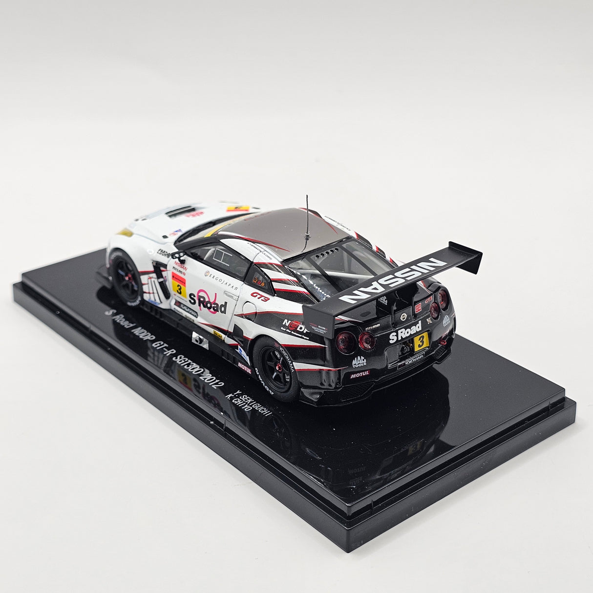 EBBRO Nissan GT-R #3 S-Road NDDP Super GT GT300 2012 1/43 Scale