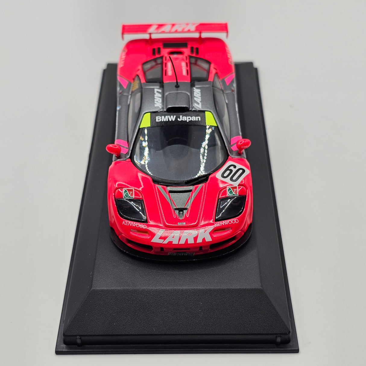 Minichamps McLaren F1 GTR #60 Team Lark McLaren JGTC GT500 1996 1/43 Scale
