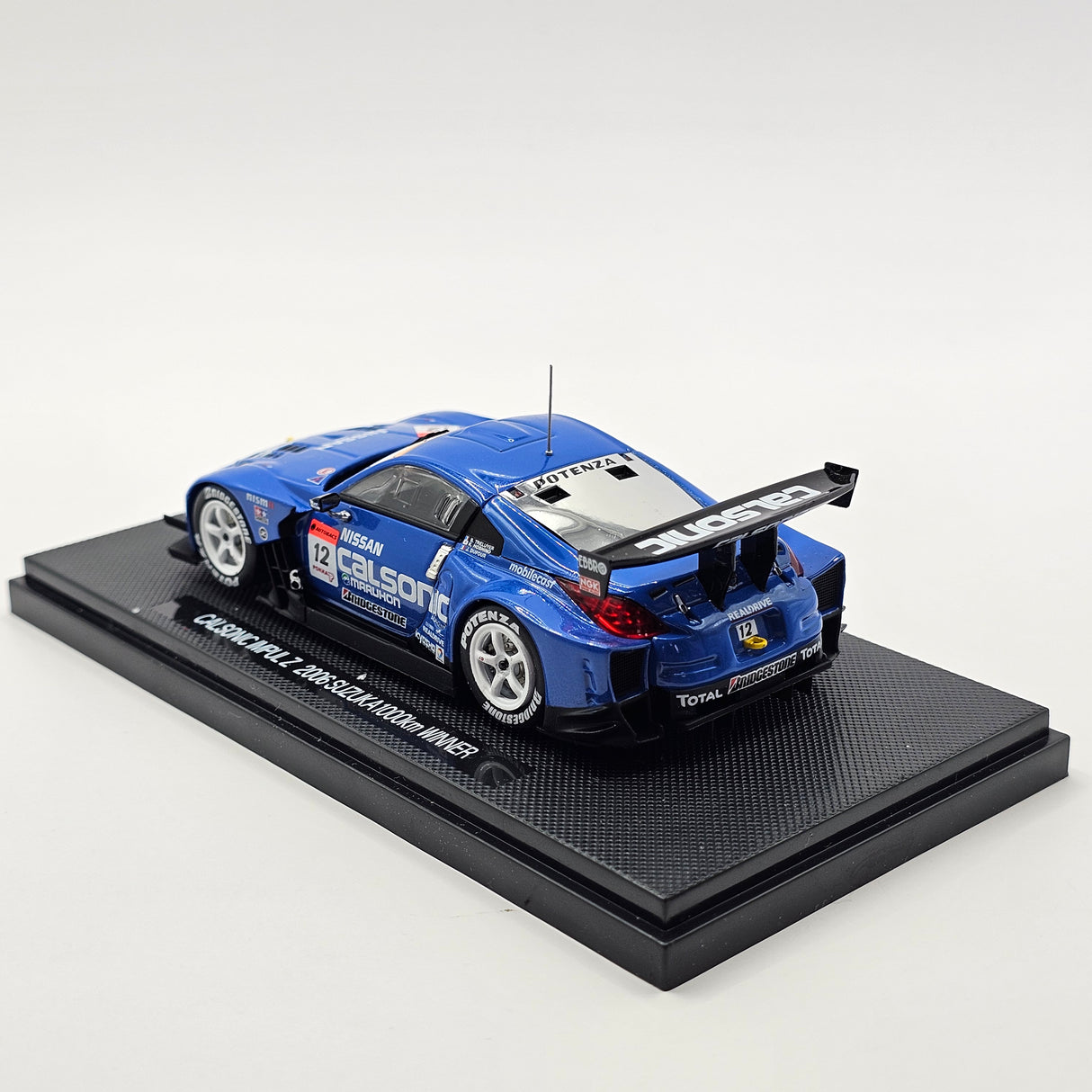 EBBRO Nissan Z #12 Calsonic Team Impul Super GT GT500 2006 1000KM Suzuka Winner 1/43 Scale