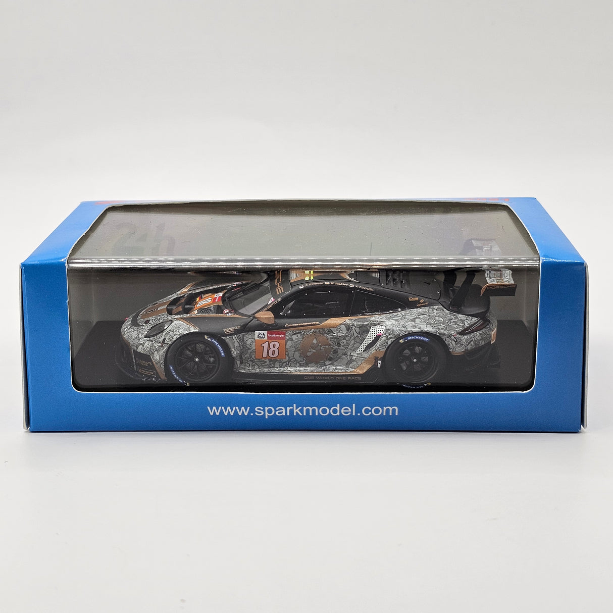 Spark Porsche 911 RSR-19 #18 Absolute Racing 24Hrs Le Mans 2021 1/43 Scale S8265