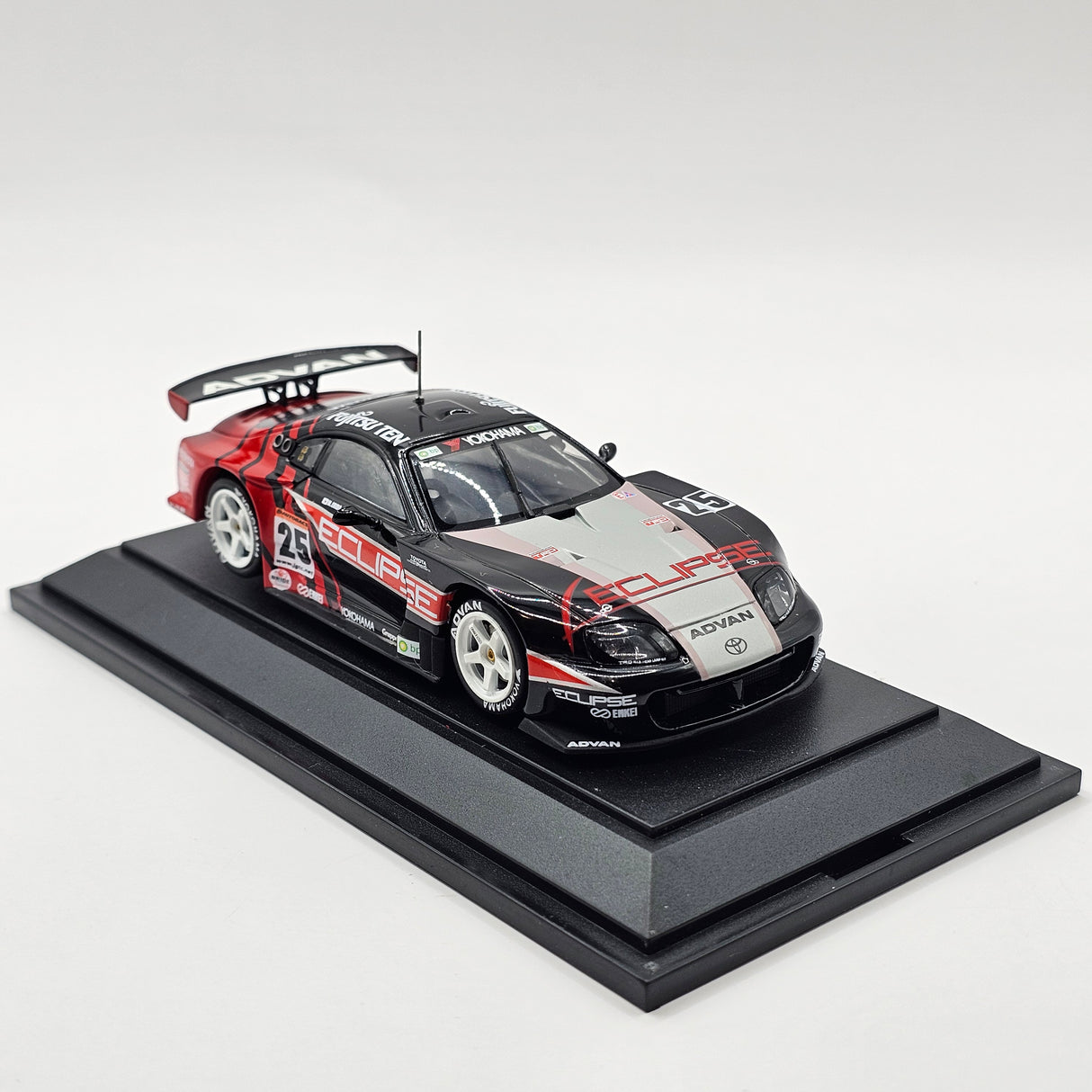 EBBRO Toyota Supra #25 Team Advan Tsuchiya JGTC GT500 2004 1/43 Scale