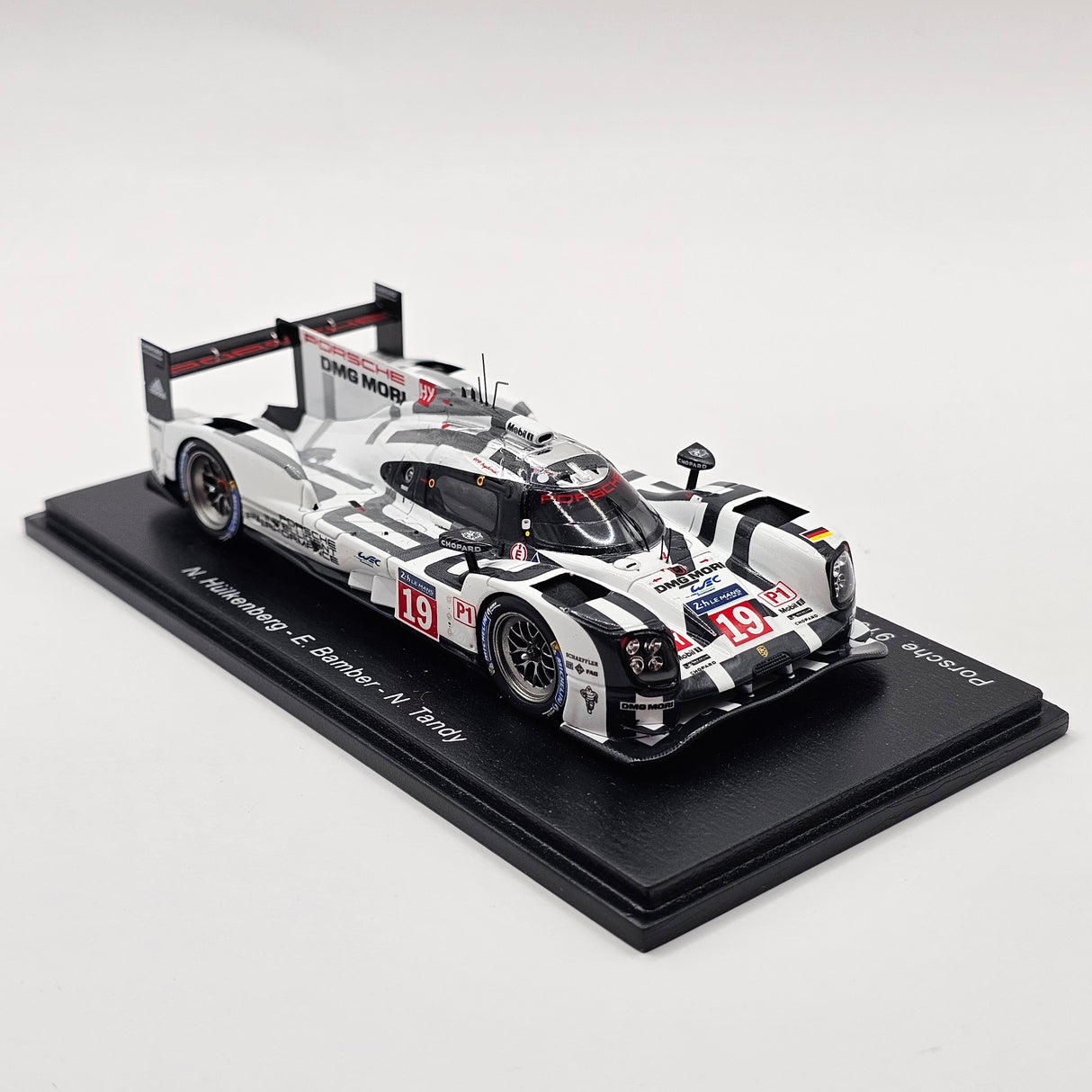 Spark Porsche 919 Hybrid #19 Team Porsche 24Hrs Le Mans 2015 Winner 1/43 Scale 43LM15