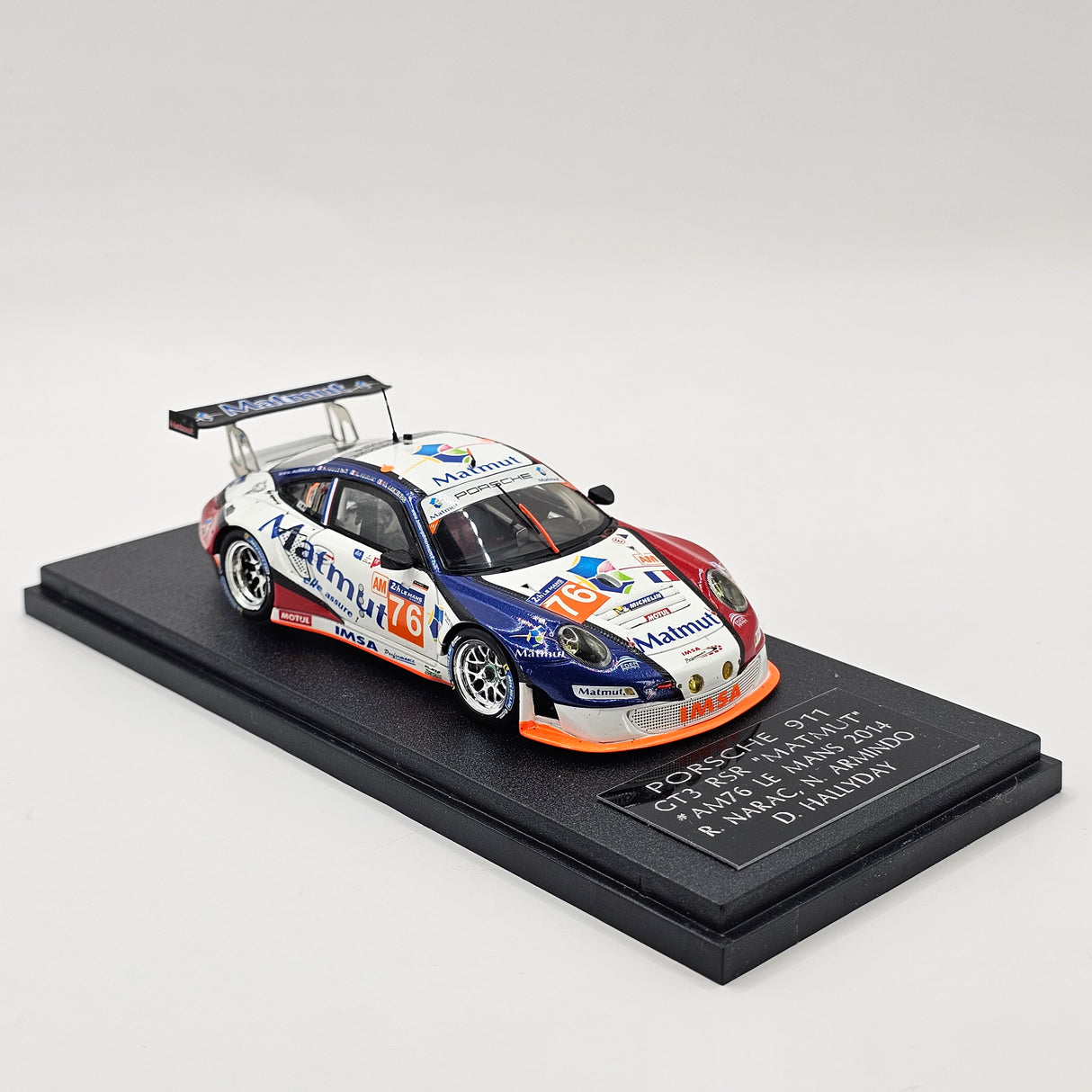 Spark Porsche 997 GT3-RSR #76 Performance Matmut 24Hrs Le Mans 2014 1/43 Scale