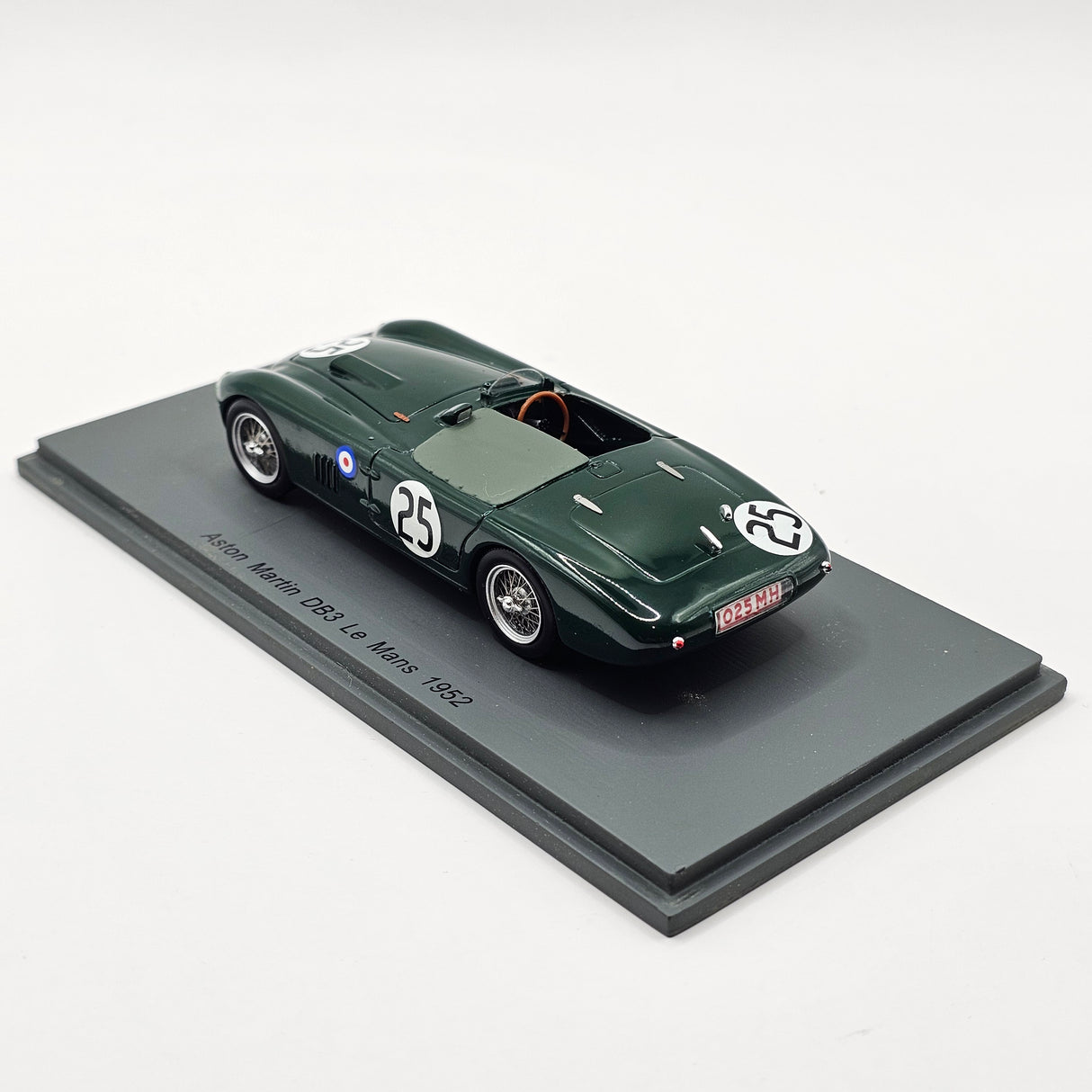 Spark Aston Martin DB3 #25 Aston Martin Ltd Le Mans 1952 1/43 Scale S2423