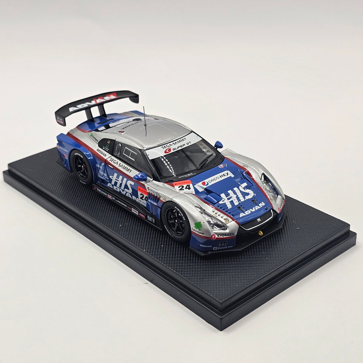 EBBRO Nissan GT-R #24 HIS Advan Kondo Super GT GT500 Rd.3 Fuji 2010 1/43 Scale