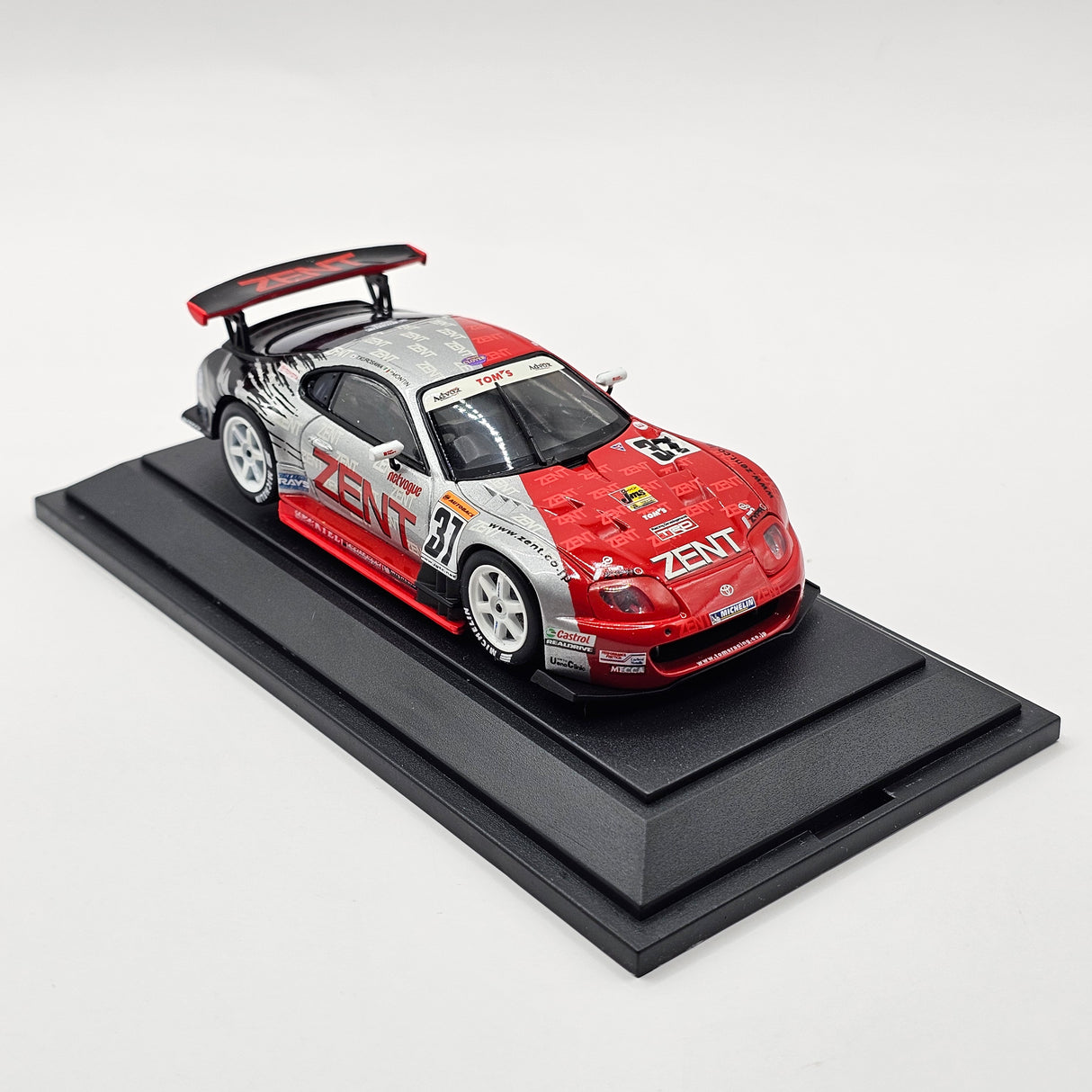 EBBRO Toyota Supra #37 Zent Toyota Team TOM'S JGTC GT500 2002 1/43 Scale