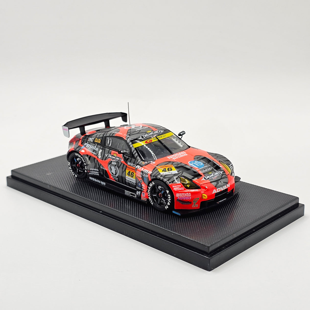EBBRO Nissan Fairlady Z #46 Advan Team MOLA Super GT GT300 2005 1/43 Scale