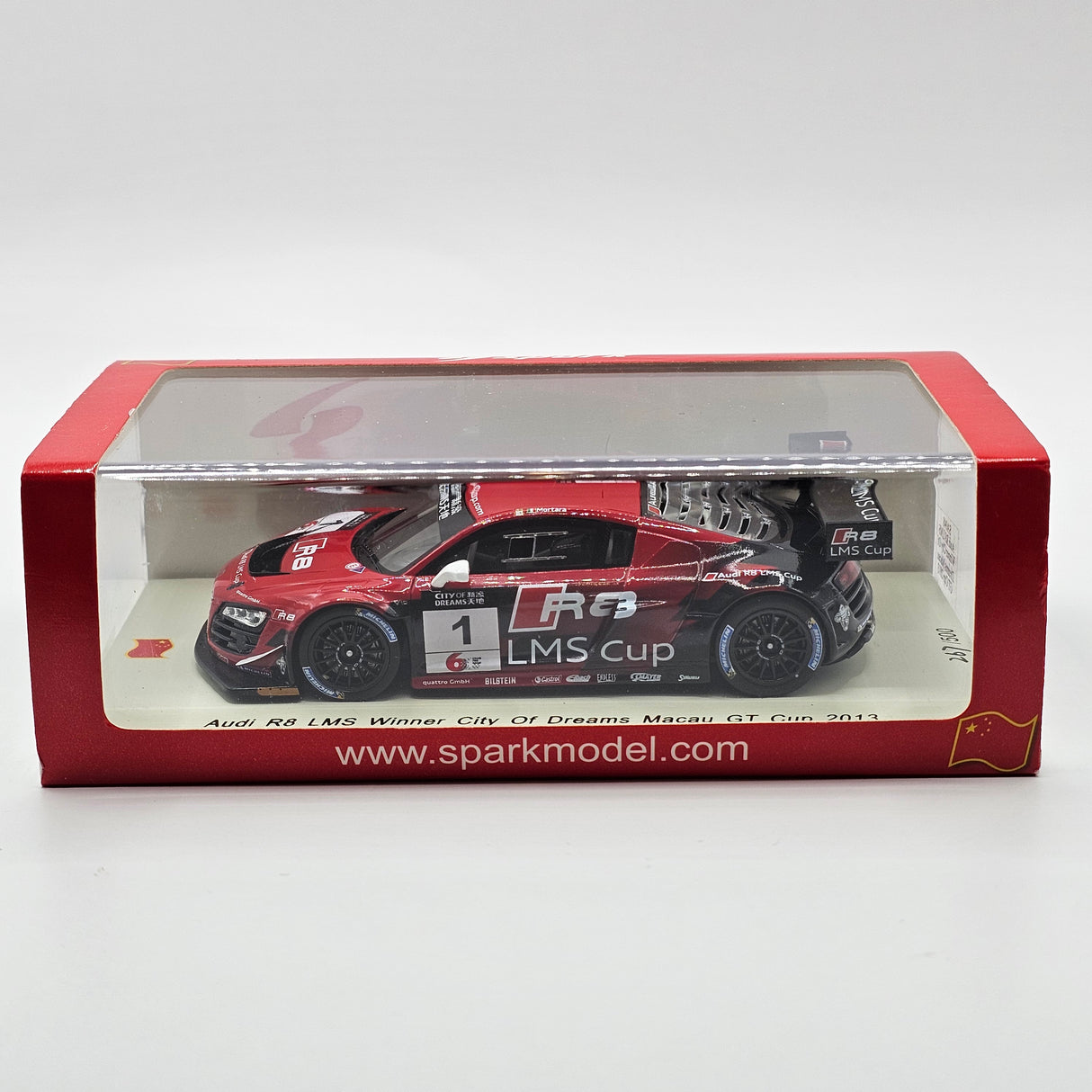 Spark Audi R8 LMS #1 Edoardo Mortara Winner City of Dreams Macau GT Cup 2013 1/43 Scale