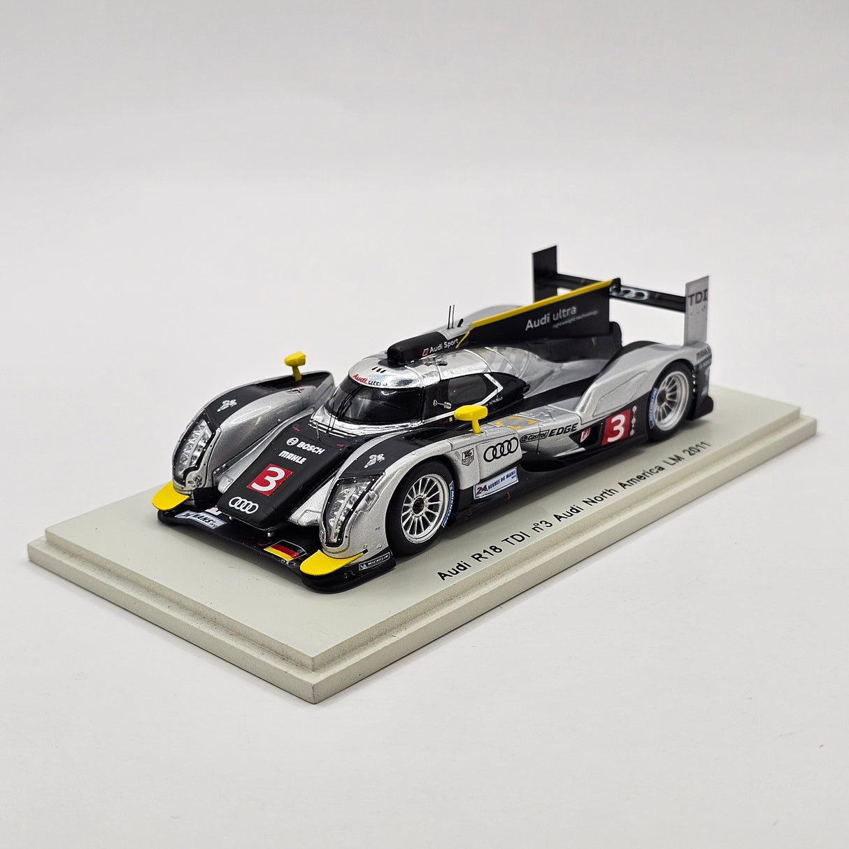 Spark Audi R18 TDI #3 Audi North America Le Mans 2011 1/43 Scale S2517