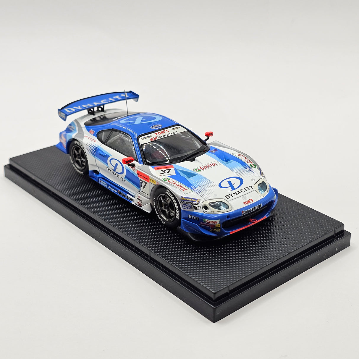 EBBRO Toyota Supra #37 Dynacity Tom's Super GT GT500 2005 1/43 Scale