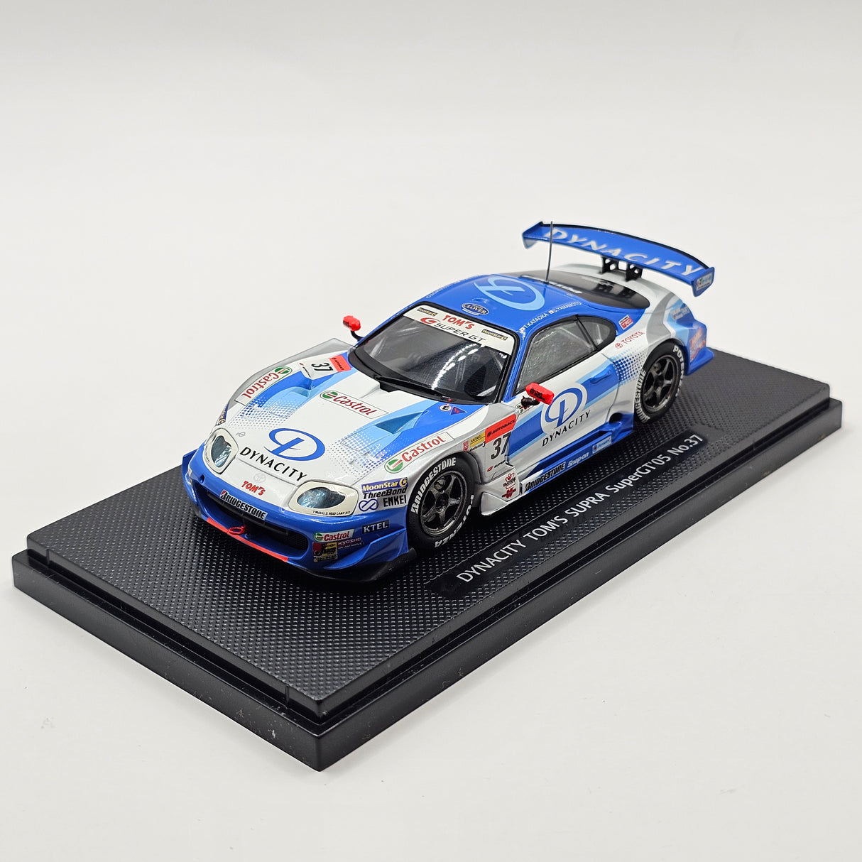 EBBRO Toyota Supra #37 Dynacity Tom's Super GT GT500 2005 1/43 Scale