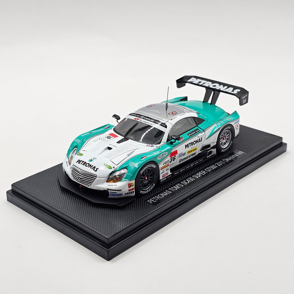EBBRO Lexus SC430 #36 Petronas TOM'S Super GT 2011 GT500 1/43 Scale