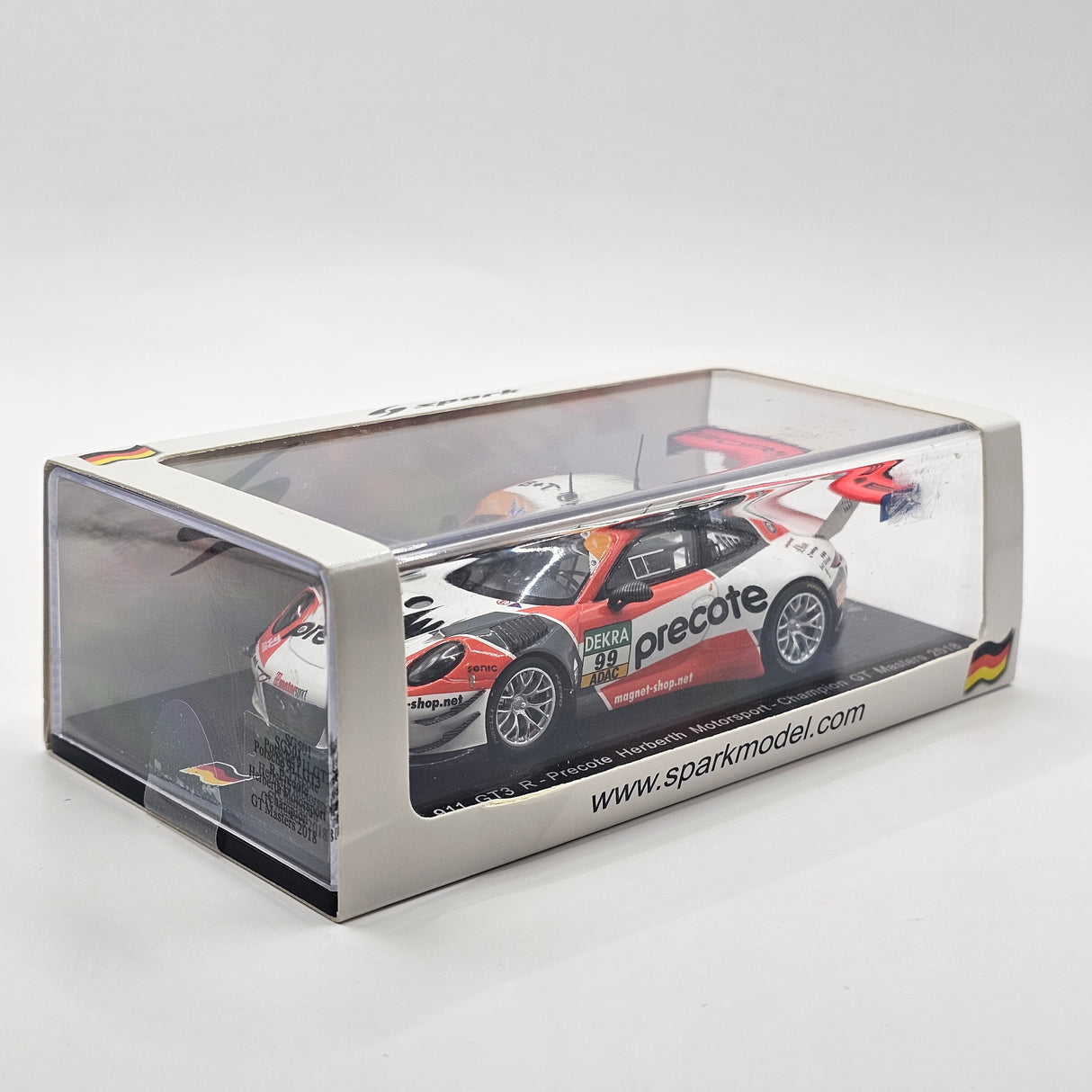 Spark Porsche 911 GT3R #99 Precote Herberth Motorsport GT Masters 2018 Champions 1/43 Scale