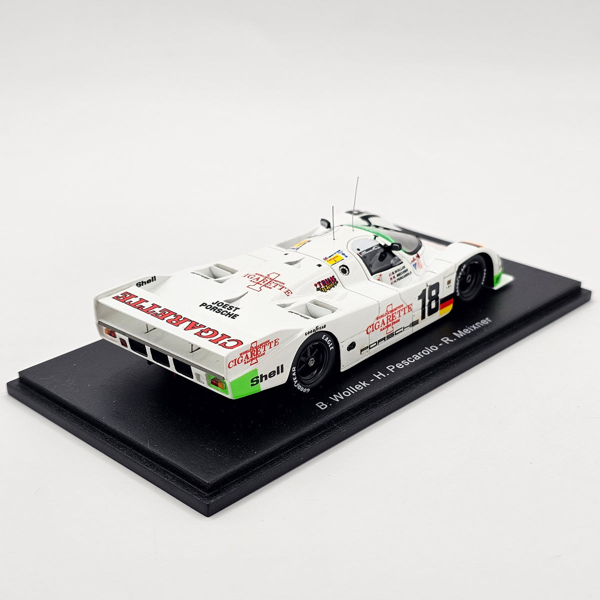 Spark Porsche 962C #18 Joest Porsche Racing 24Hrs Le Mans 1993 1/43 Scale
