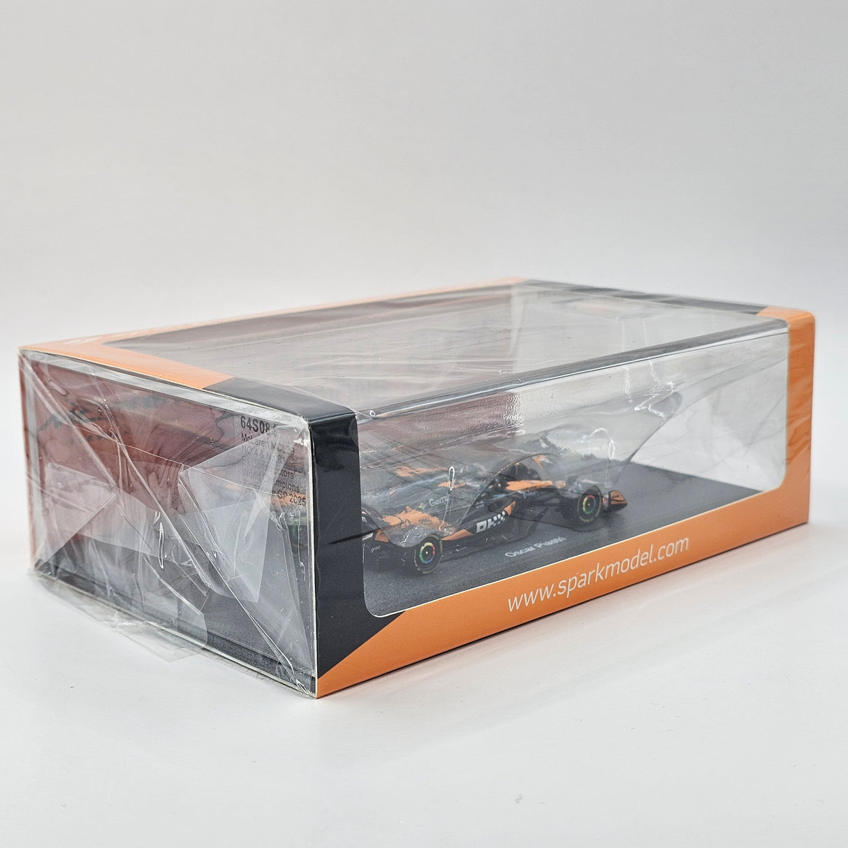 Spark McLaren MCL39 #4 & #81 2025 F1 Constructors' Champion Twin Set 1/64 Scale