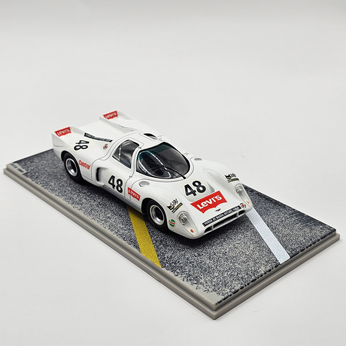 Spark Chevron B16 #48 Levi's Racing Le Mans 24Hrs 1970 Rotary History 1/43 Scale