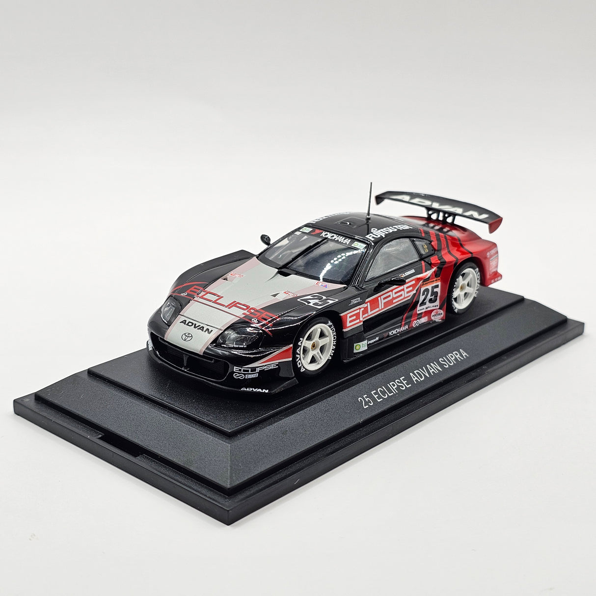EBBRO Toyota Supra #25 Team Advan Tsuchiya JGTC GT500 2004 1/43 Scale