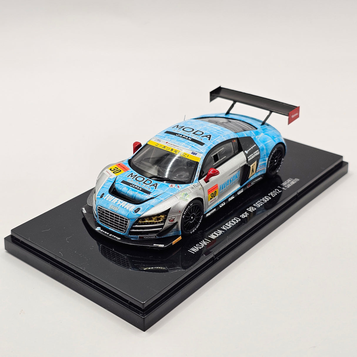 EBBRO Audi R8 #30 Team apr Super GT GT300 2012 1/43 Scale