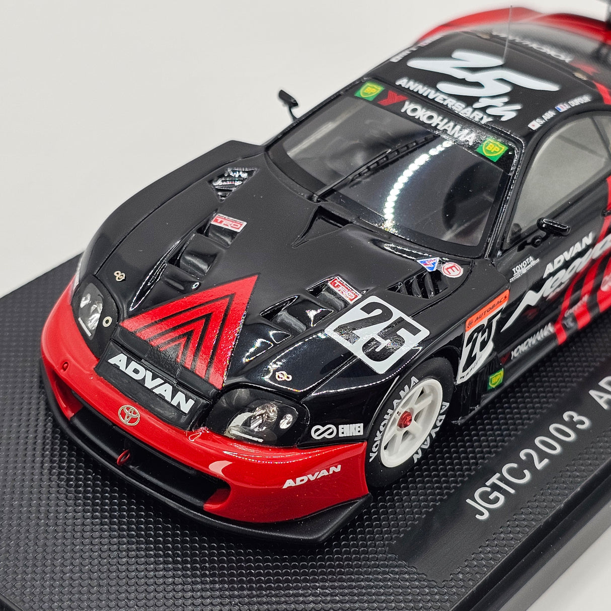 EBBRO P4 Toyota Supra GT500 #25 Team Advan Tsuchiya JGTC 2003 1/43 Scale