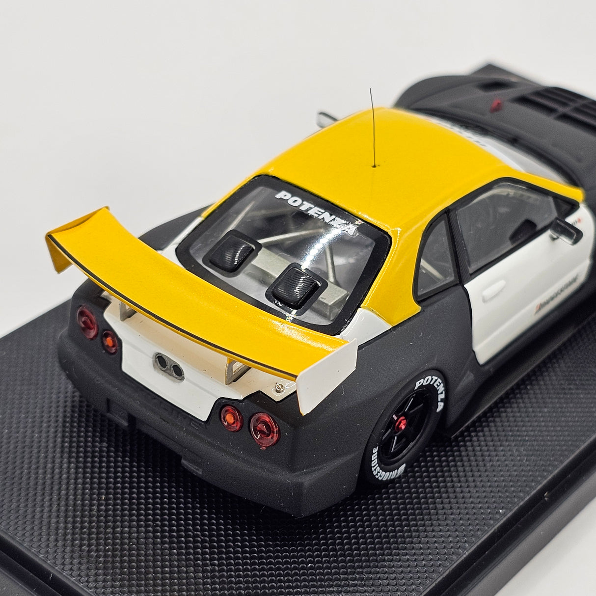 EBBRO P4 Nissan Skyline R34 GT-R NISMO JGTC GT500 2001 Test Car 1/43 Scale