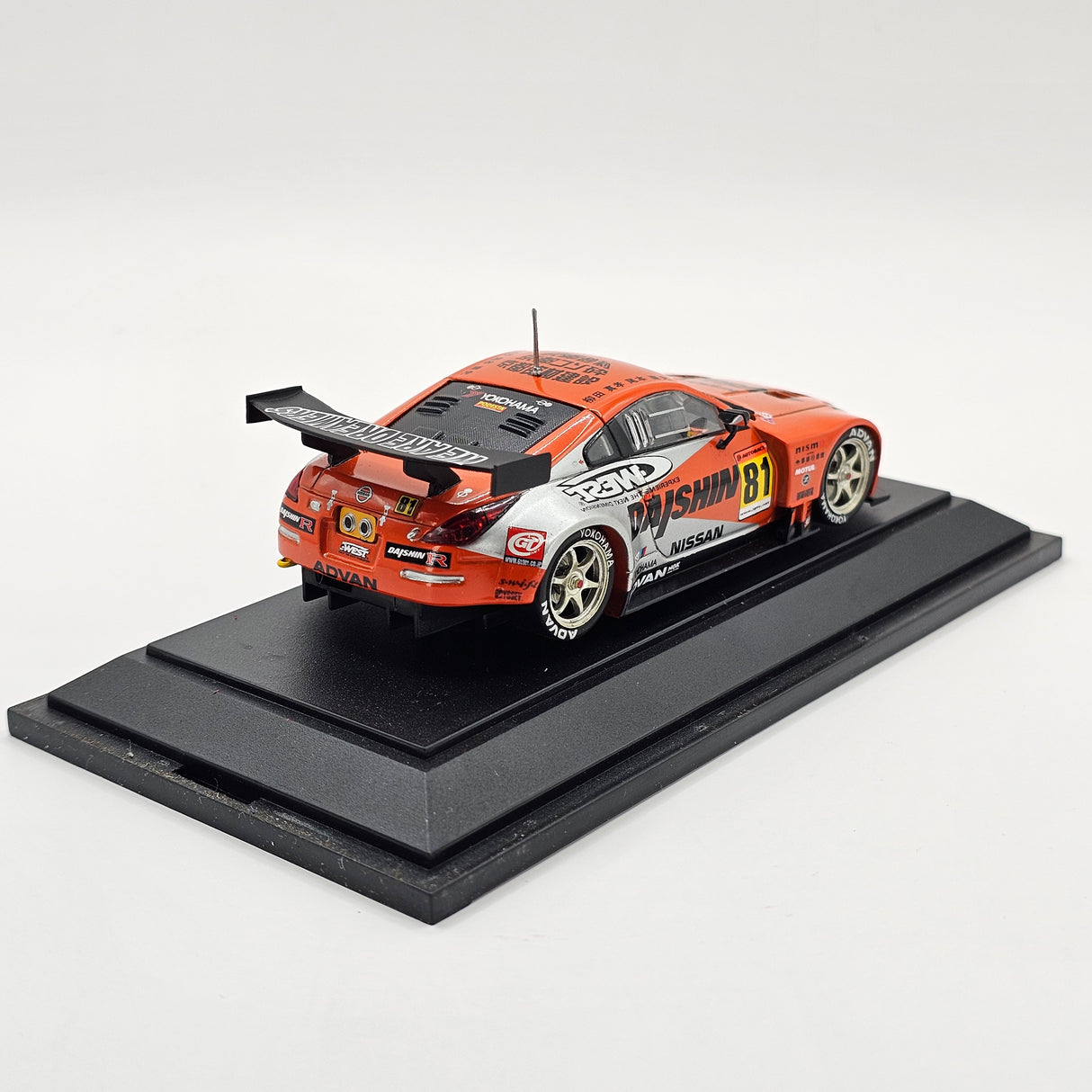 EBBRO Nissan Z #81 Team Daishin C-West Advan JGTC 2004 GT300 1/43 Scale