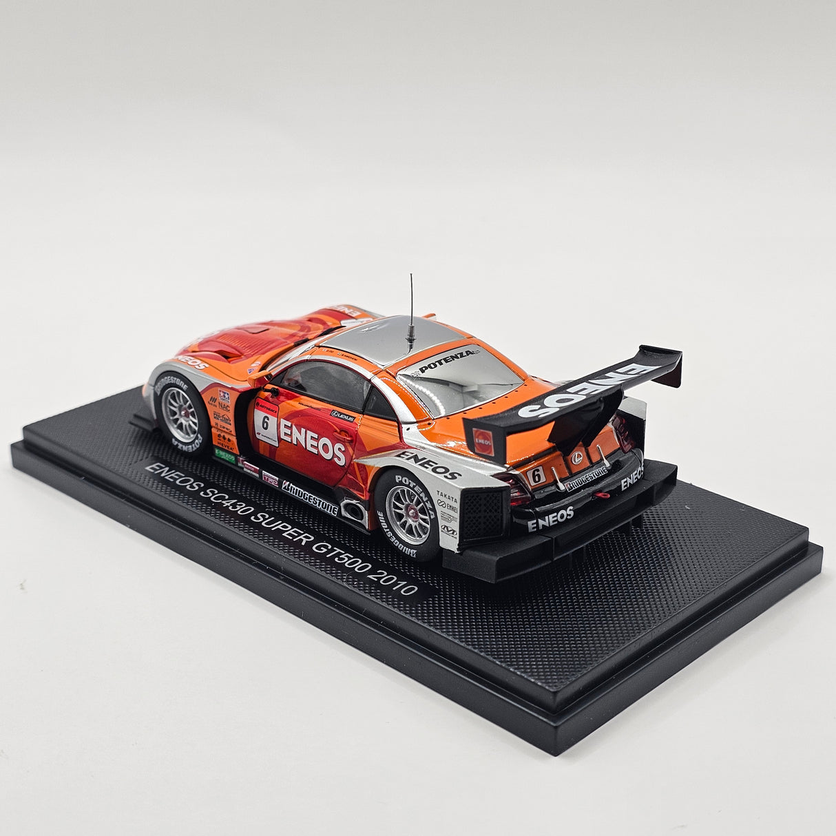 EBBRO Lexus SC430 #6 Lexus Team LeMans ENEOS Super GT GT500 2010 1/43 Scale