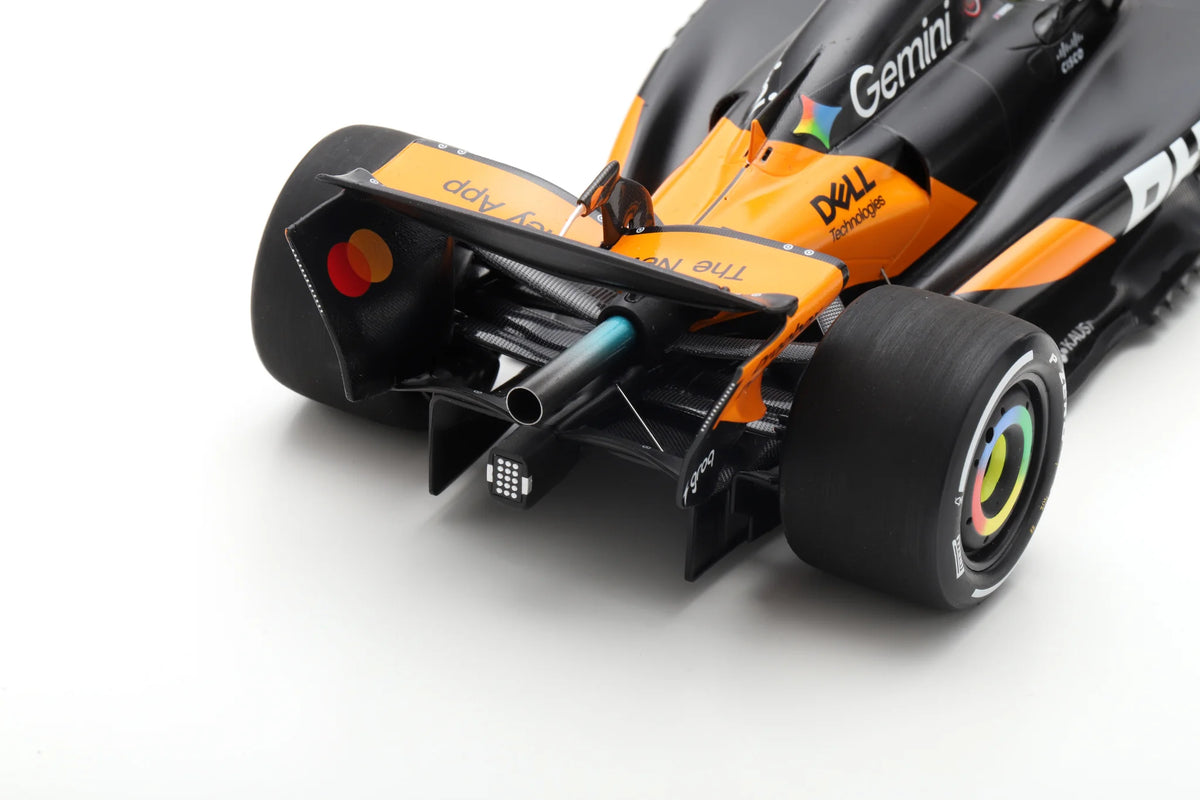 Spark McLaren MCL39 #4 Lando Norris Abu Dhabi F1 GP 2025 F1 Champion 1/18 Scale 18S1118