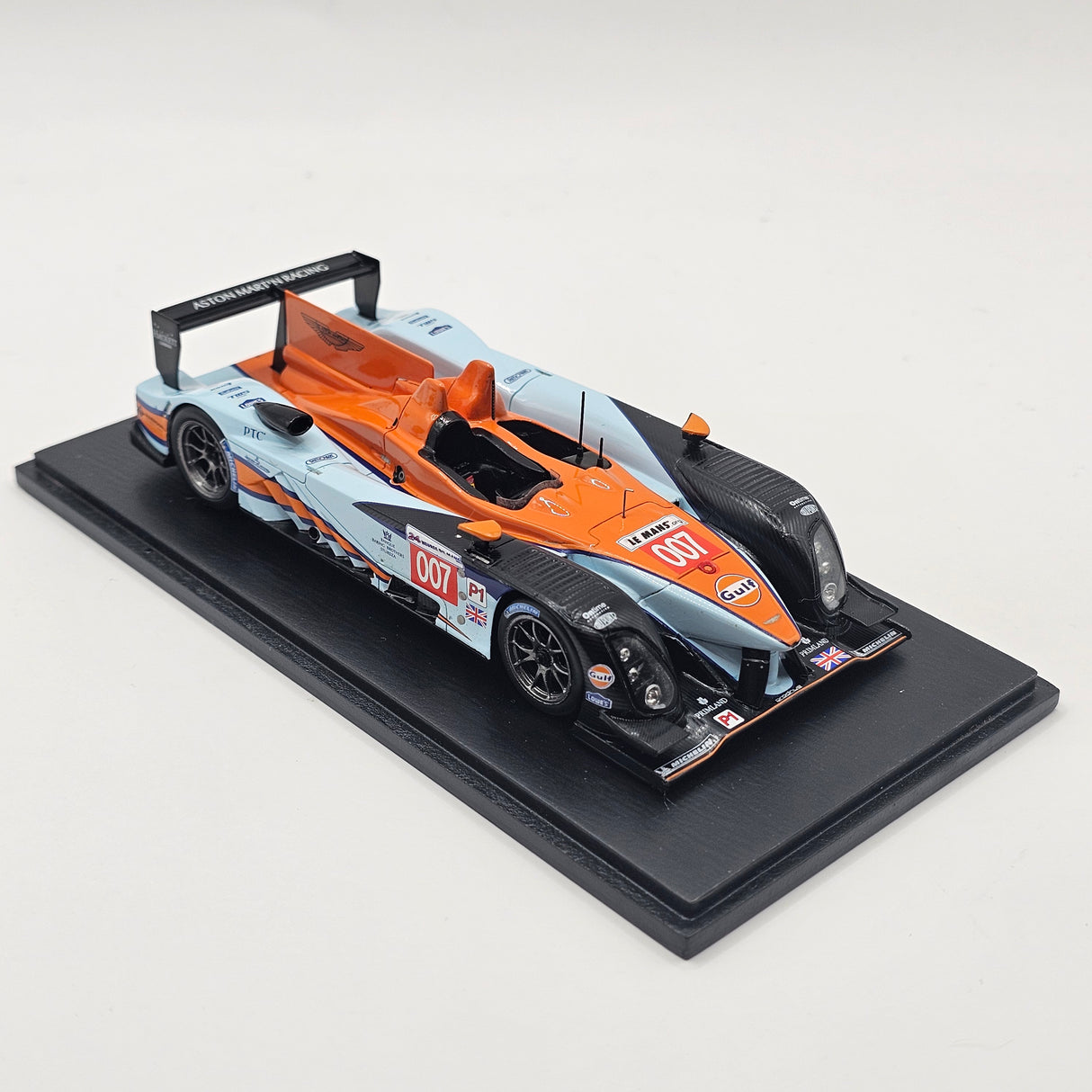 Spark Aston Martin AMR-One #007 Aston Martin Racing Le Mans 2011 1/43 Scale S2536