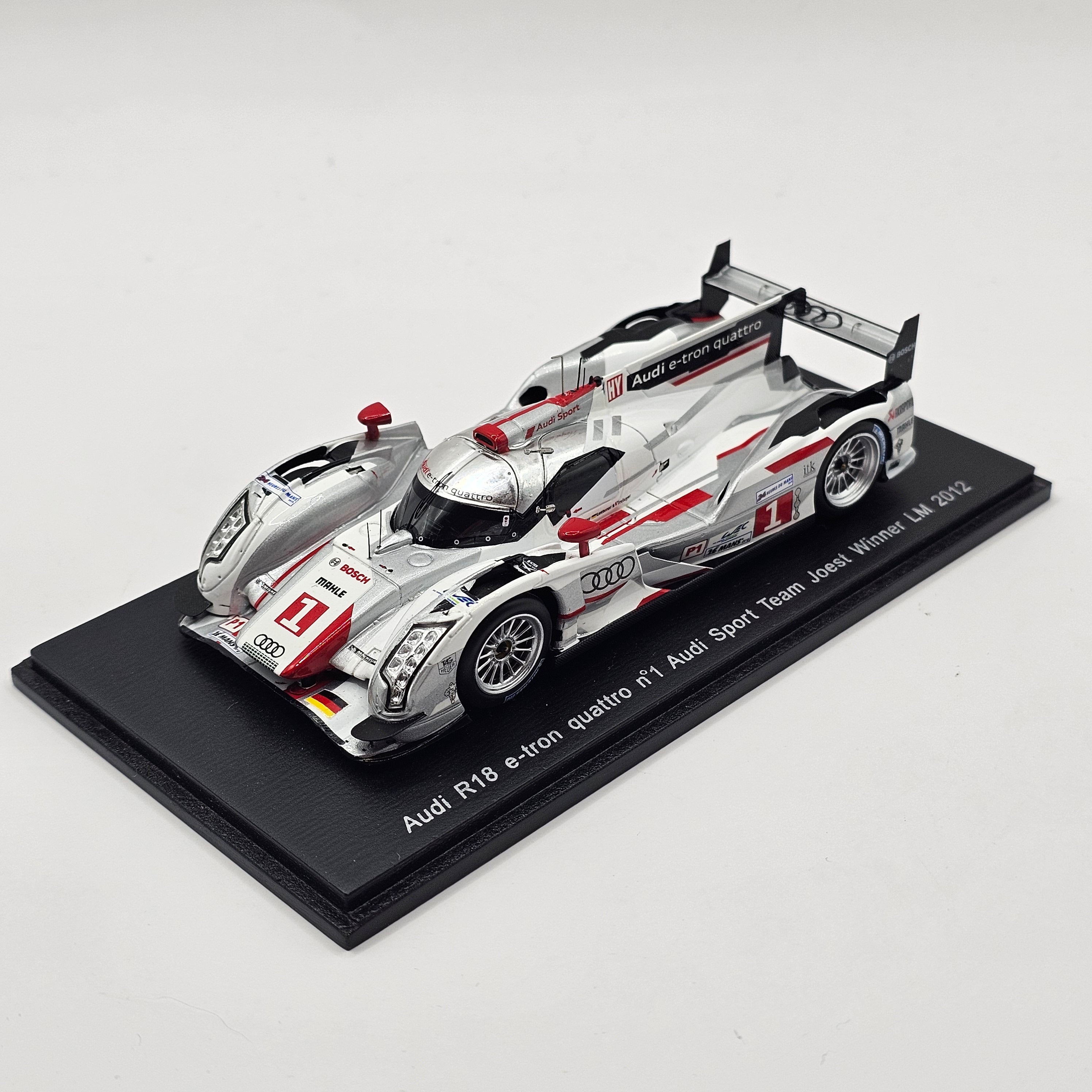 Spark Audi R18 e-tron Quattro #1 Audi Sport Le Mans 2012 Winner 1/43 S