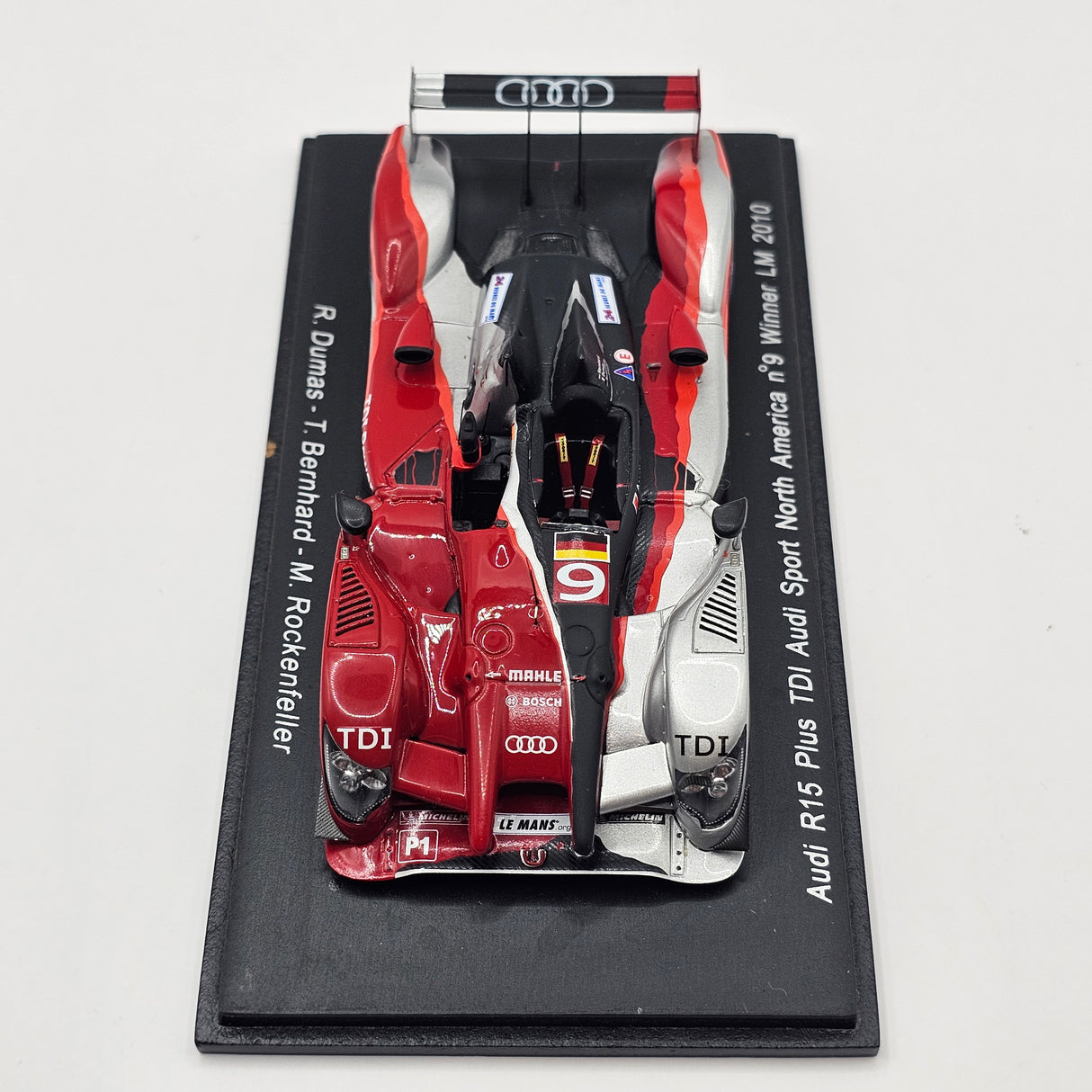 Spark Audi R15 Plus TDi Audi Sport North America #9 Le Mans 2010 Winner 1/43 Scale