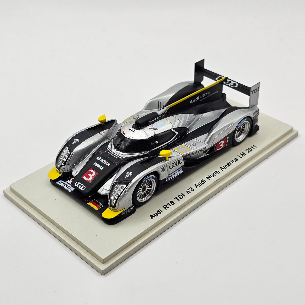 Spark Audi R18 TDI #3 Audi North America Le Mans 2011 1/43 Scale S2517