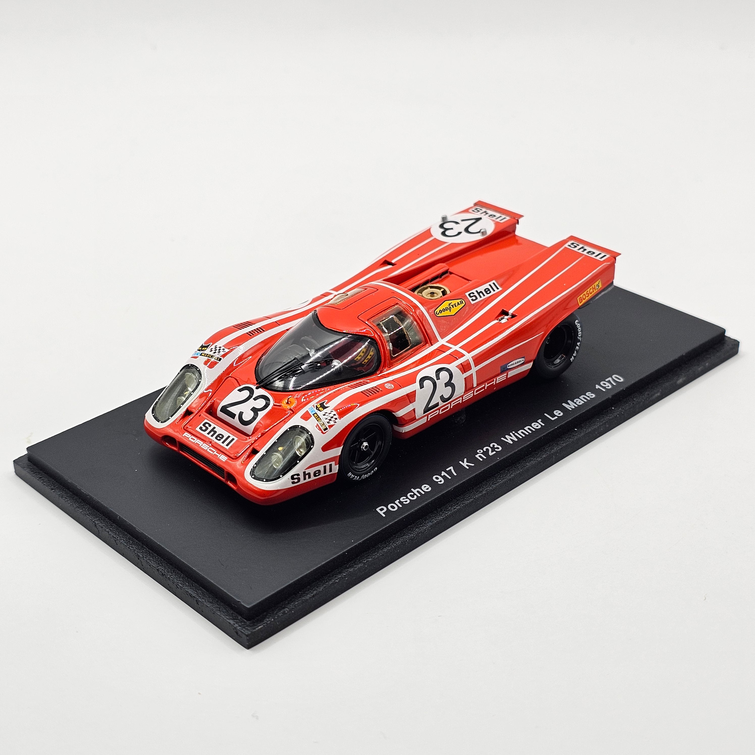Spark Porsche 917 K #23 Porsche Konstruktionen Le Mans 1970 Winner 1/4