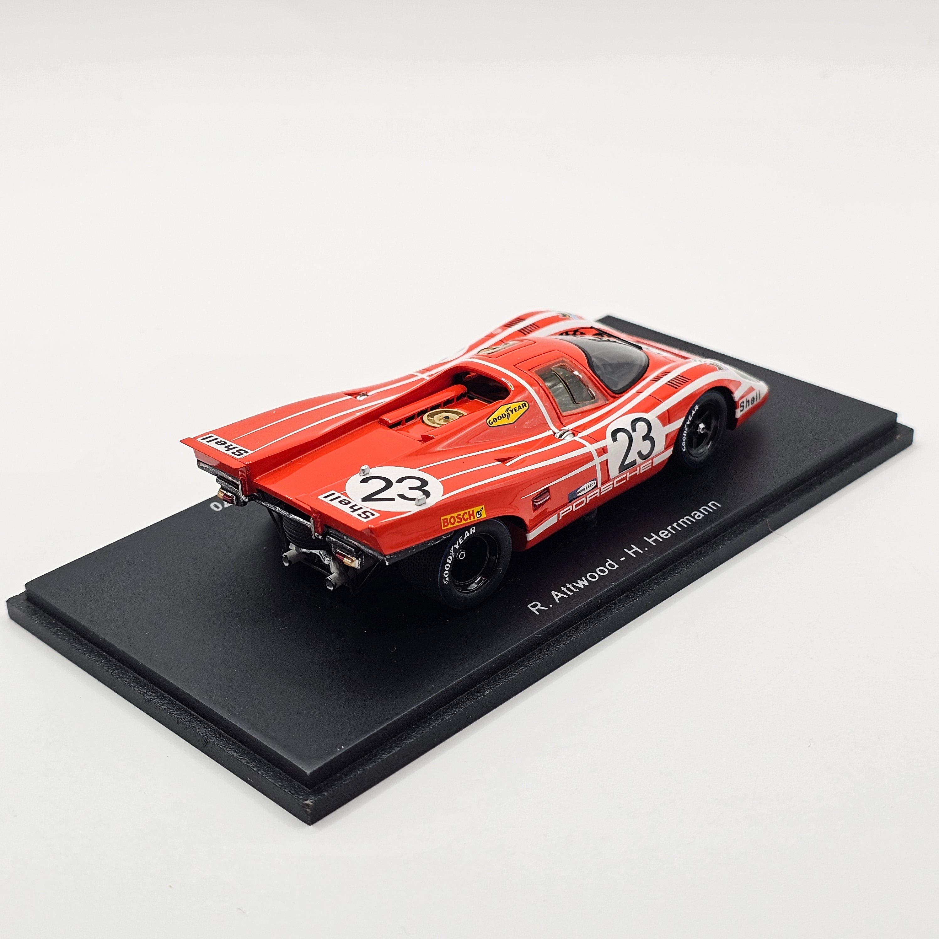 Spark Porsche 917 K #23 Porsche Konstruktionen Le Mans 1970 Winner 1/4