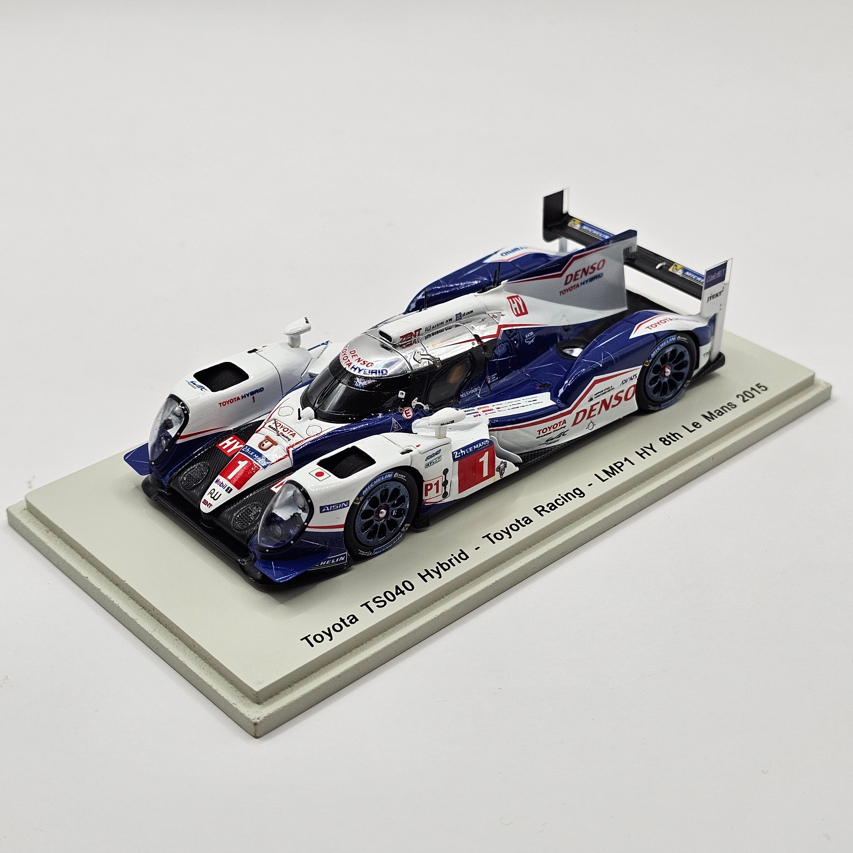 Spark Toyota TS040 Hybrid #1 Toyota Racing LMP1 Le Mans 2015 1/43 Scal