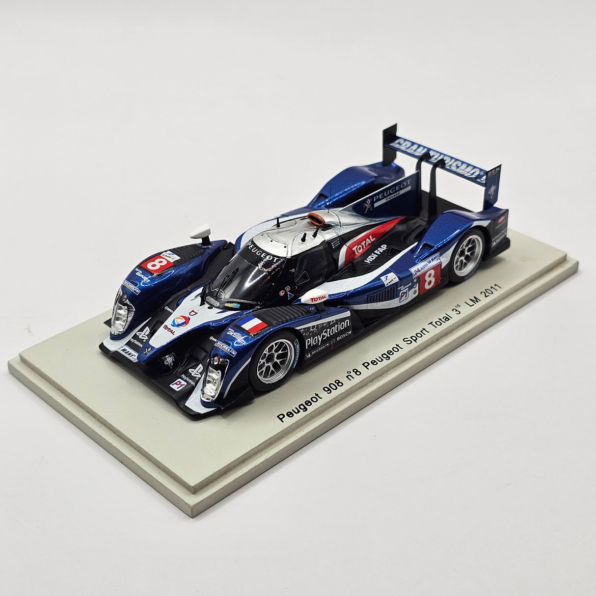 Spark Peugeot 908 #8 Peugeot Total Sport Le Mans 2011 3rd 1/43 Scale S2593