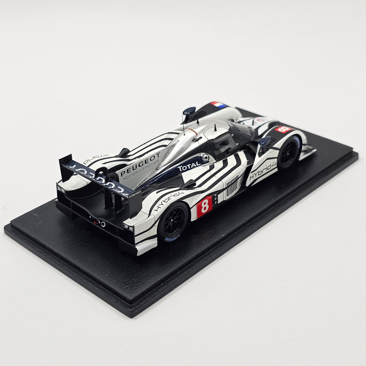 Spark Peugeot 908 Hybrid 4 #8 LMP Prototype 2011 1/43 Scale S2591