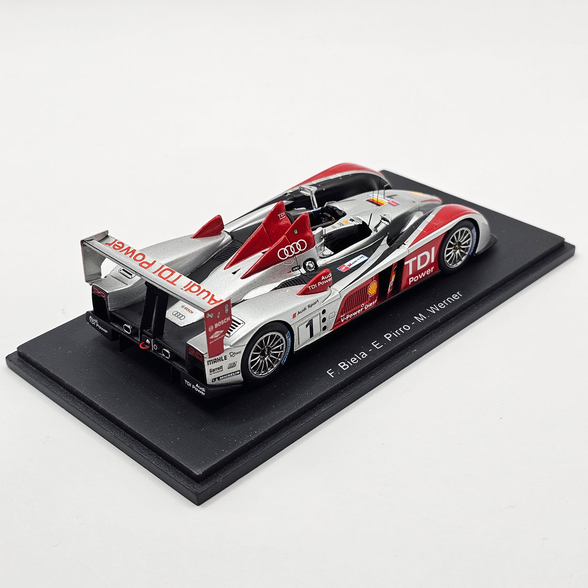 Spark Audi R10 TDI #1 Audi Sport North America Le Mans 2007 Winner 1/43 Scale S0681