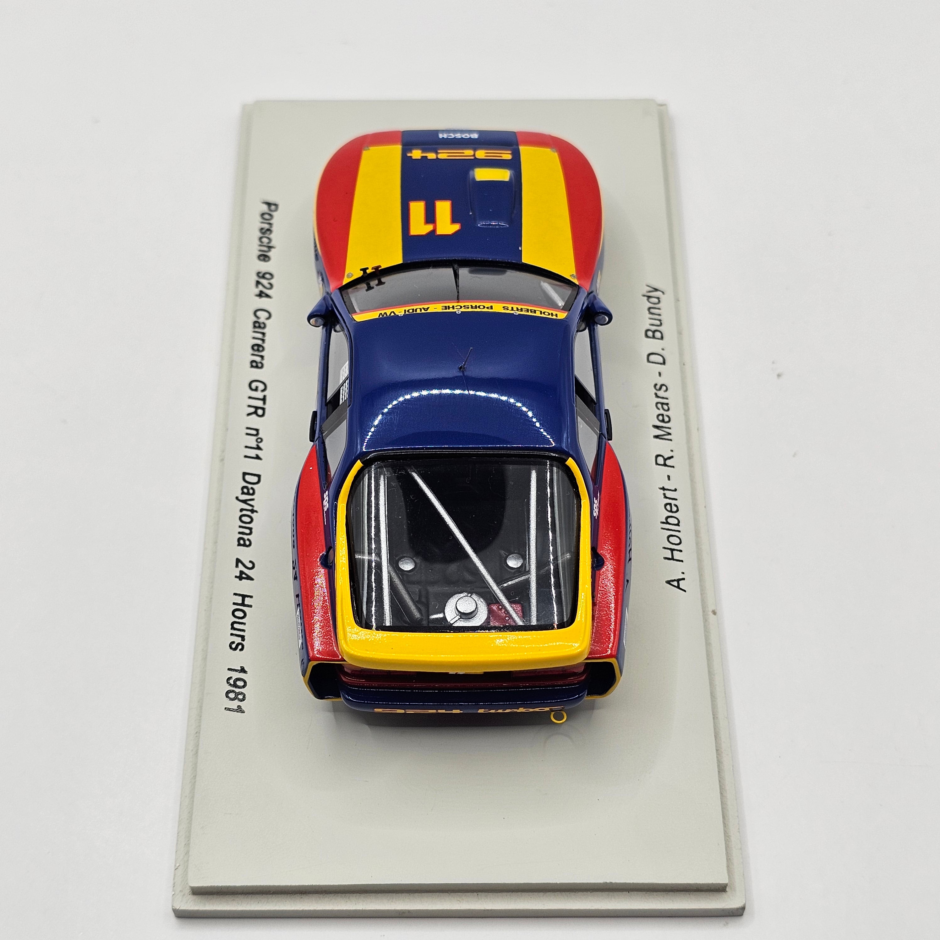 人気が高い  #11 GTR Carrera 924 Porsche Spark Holbert 24Hrs Racing レーシングカー