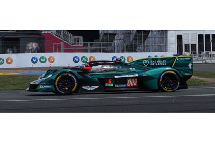 Spark Aston Martin Valkyrie #009 Aston Martin THOR Team Le Mans 24Hrs 2026 1/18 Scale