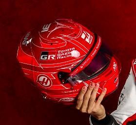 Spark Esteban Ocon TGR Haas F1 Team 2026 Season Helmet 1/5 Scale 5HF240