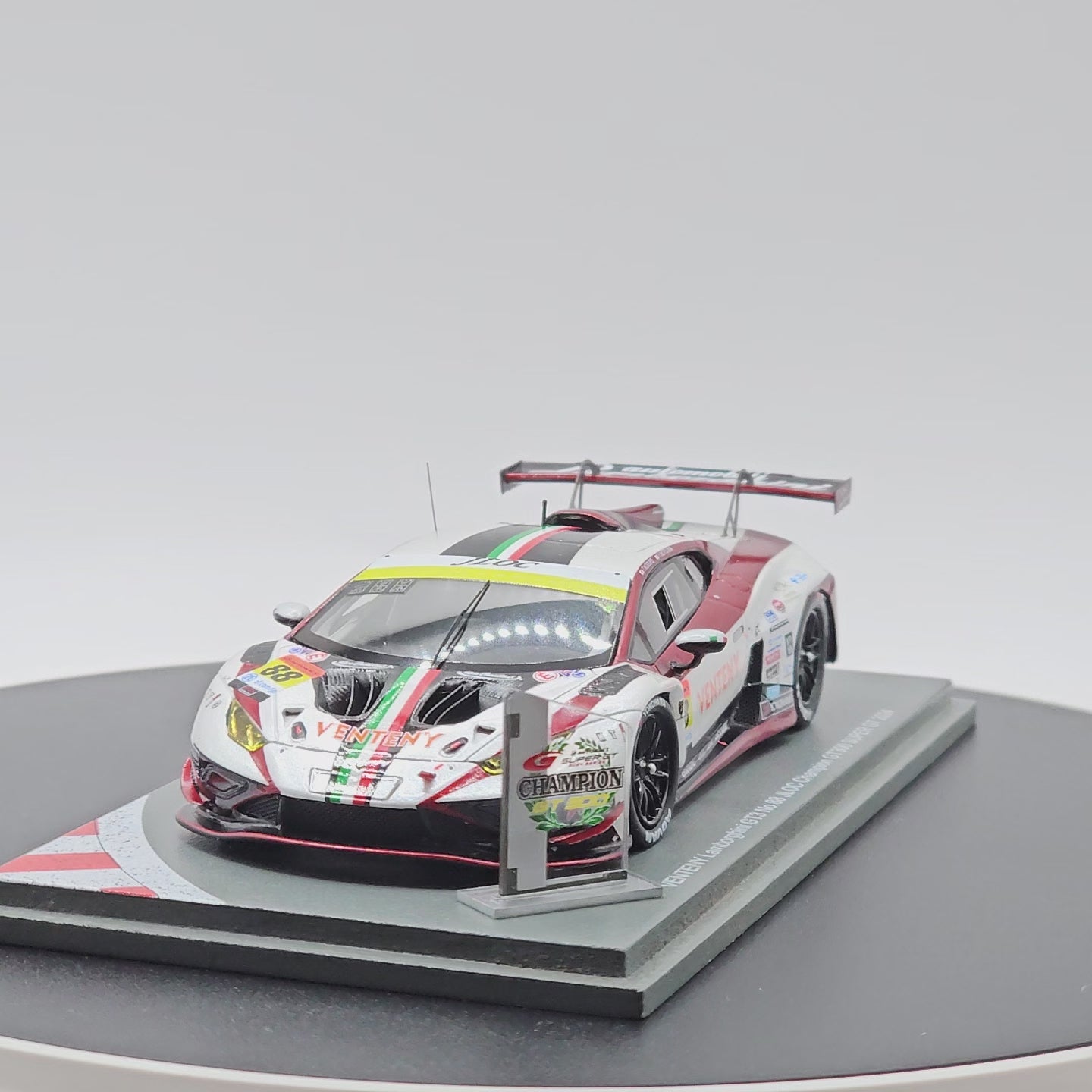 1/43 ベントーニ ランボルギーニ GT3 JLOC 2024 #88 スパーク 1/43 ベントーニ ランボルギーニ GT3 JLOC 2024 スーパーGT