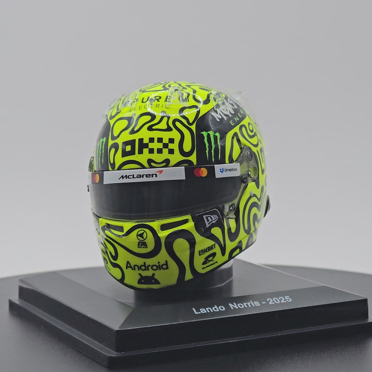 Spark Lando Norris McLaren Formula 1 Team 2025 Helmet 1/5 Scale 5HF188