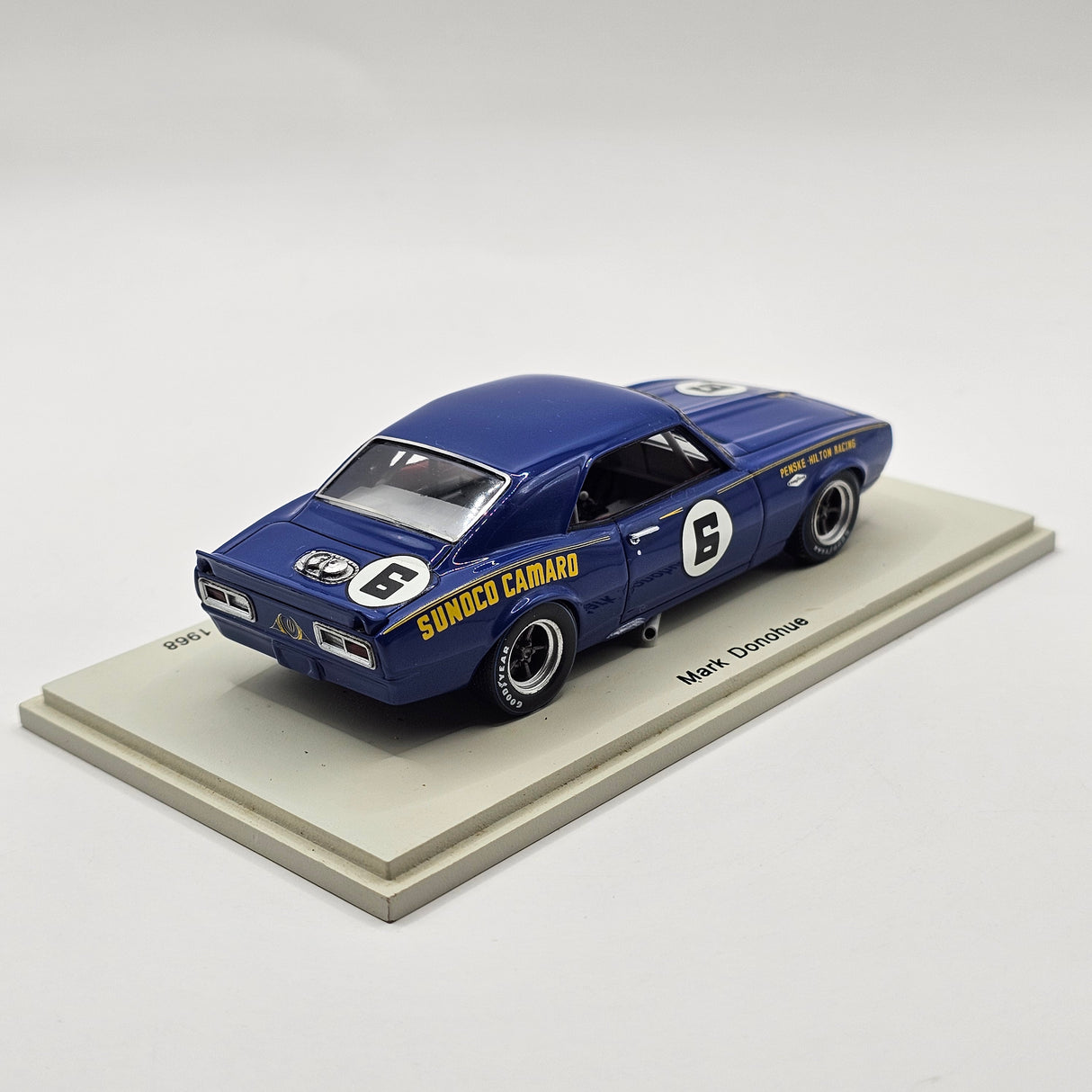 Spark Chevrolet Camaro Z28 #6 Penske-Hilton Racing Trans Am 1968 Winner 1/43 Scale S2601