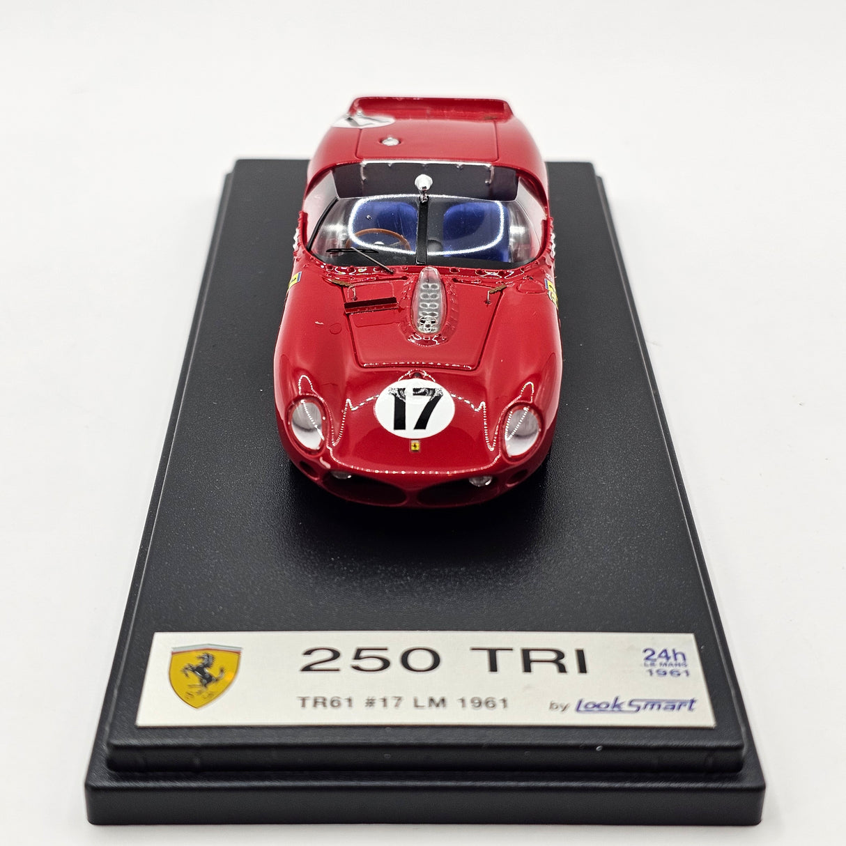 Looksmart Ferrari 250 TRI/61 #17 North American Racing Team 24Hrs Le Mans 1961 1/43 Scale