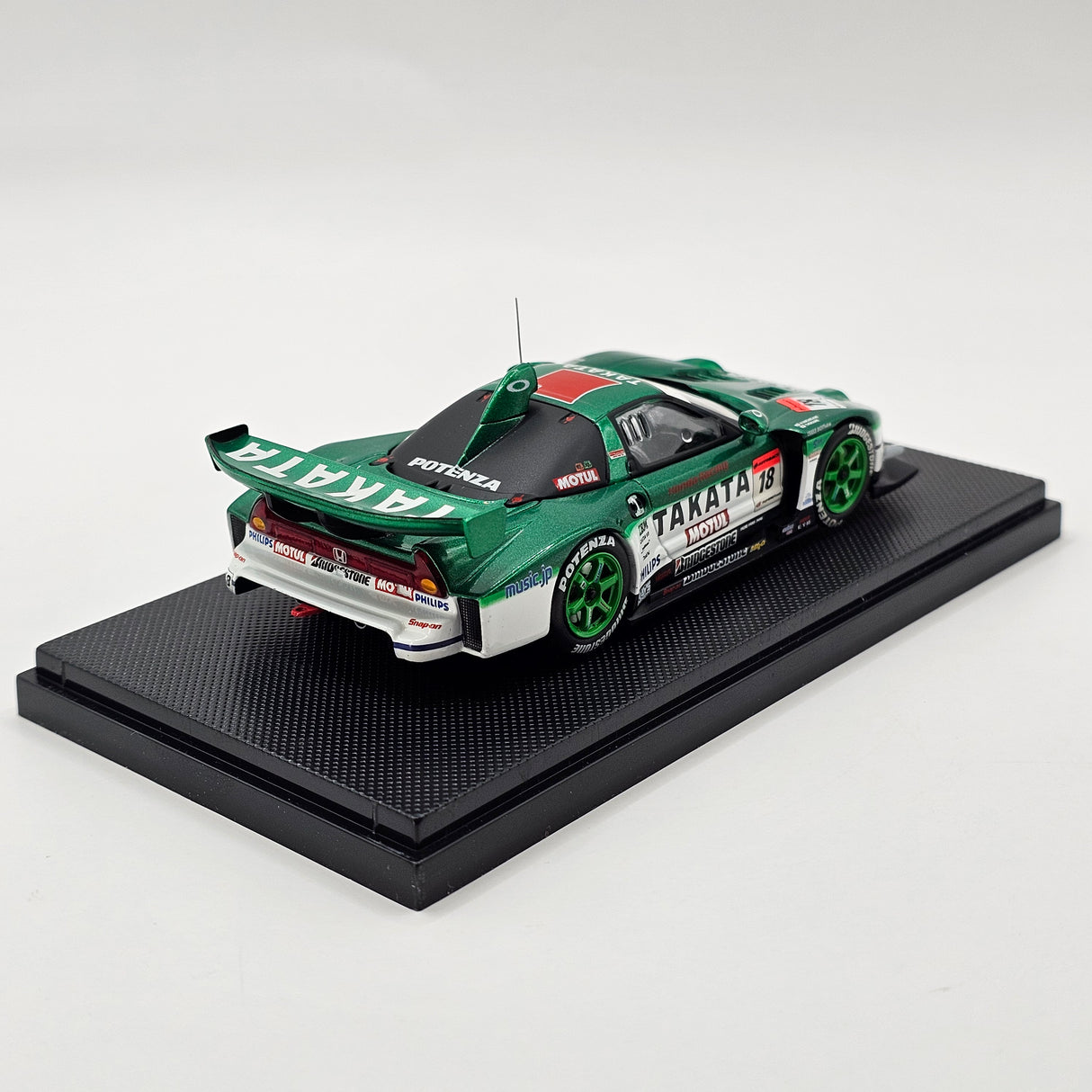 EBBRO Honda NSX GT500 #18 Takata Dome Racing Super GT 2005 (Late) 1/43 Scale