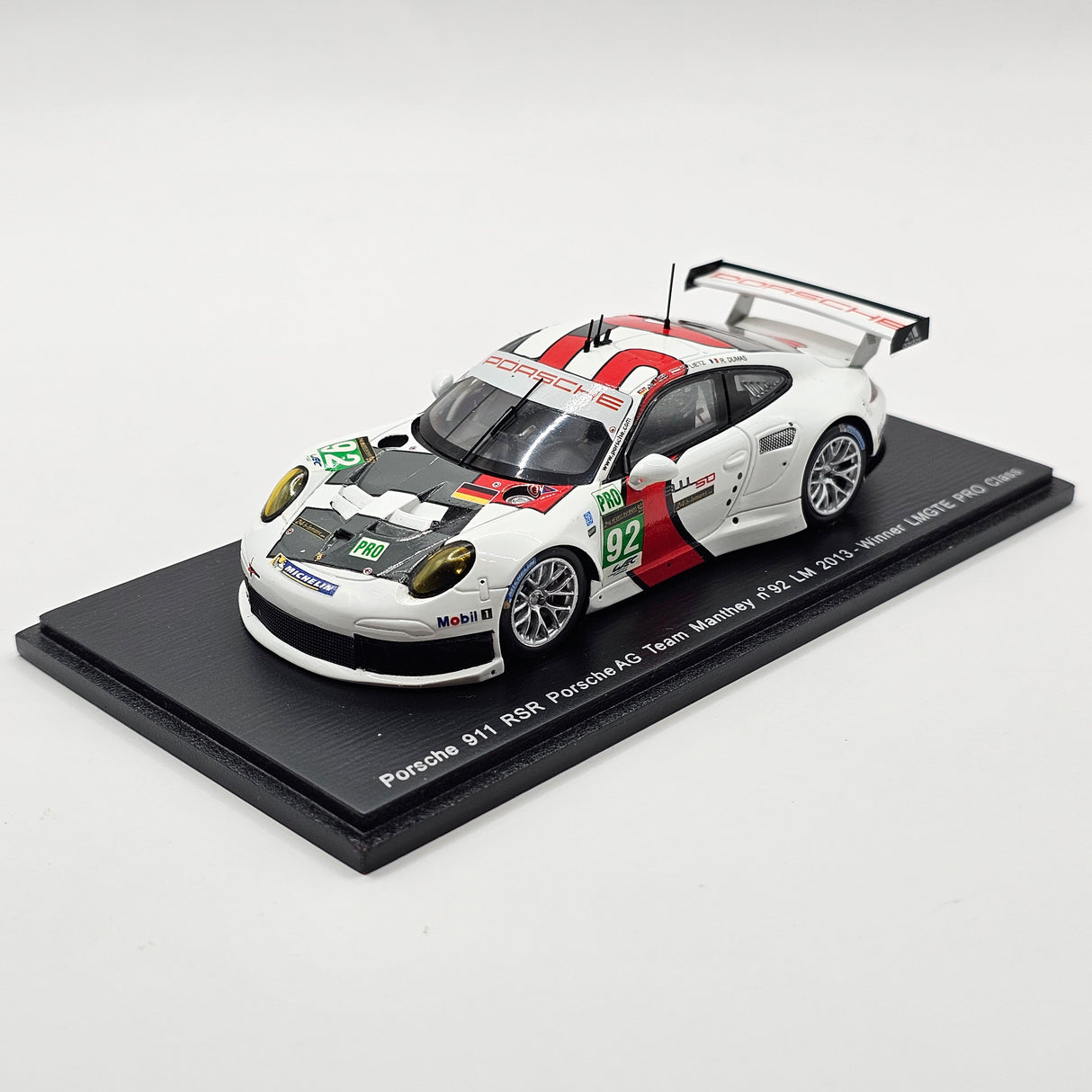 Spark Porsche 911 RSR #92 Team Manthey 2013 24Hrs Le Mans GTE Pro Win 1/43 Scale