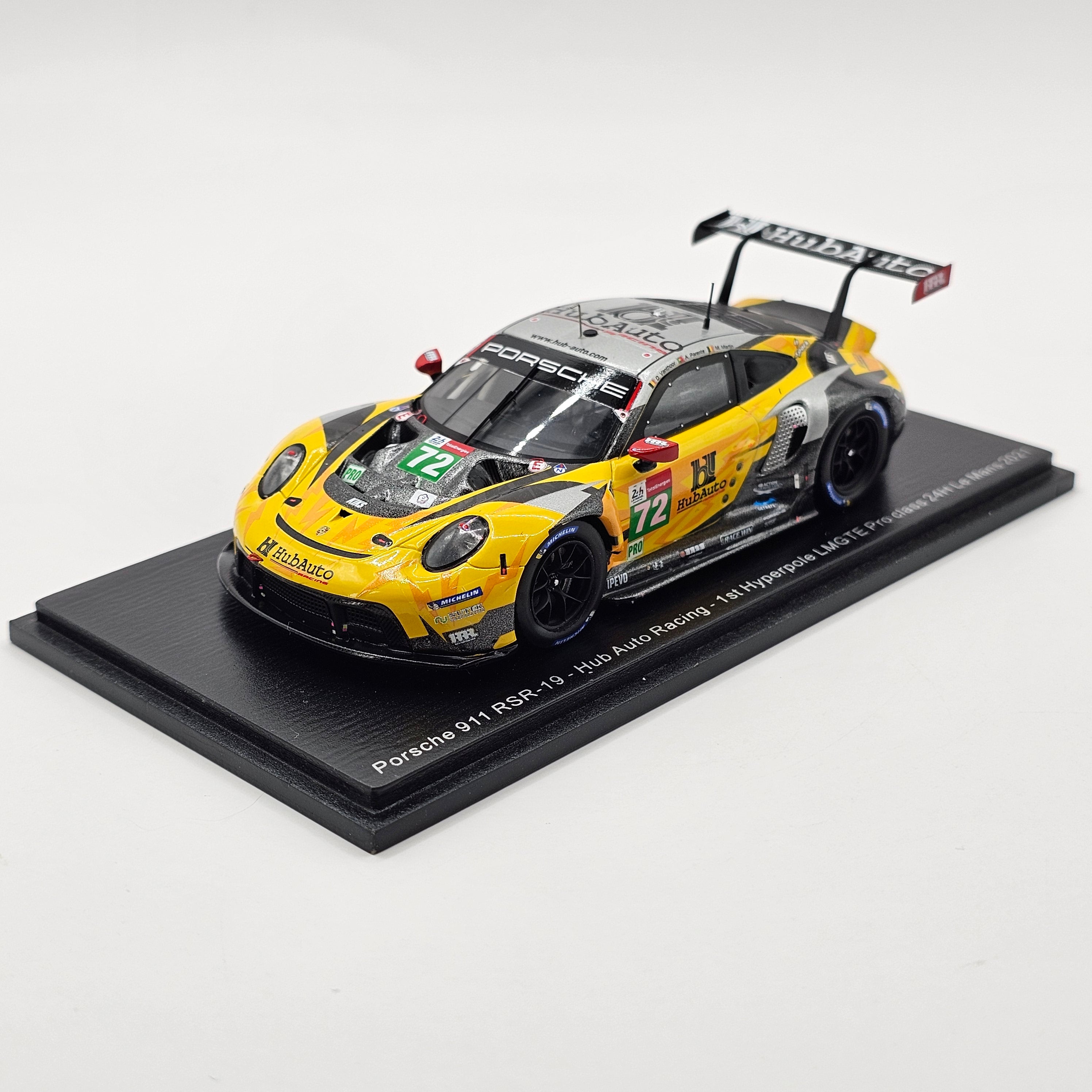 ミニカー 1/43 Porsche 911 RSR-19 HubAuto Racing Spark Porsche 911 RSR-19 #72 HubAuto Racing 24Hrs Le Mans 2021 1/43 Sc