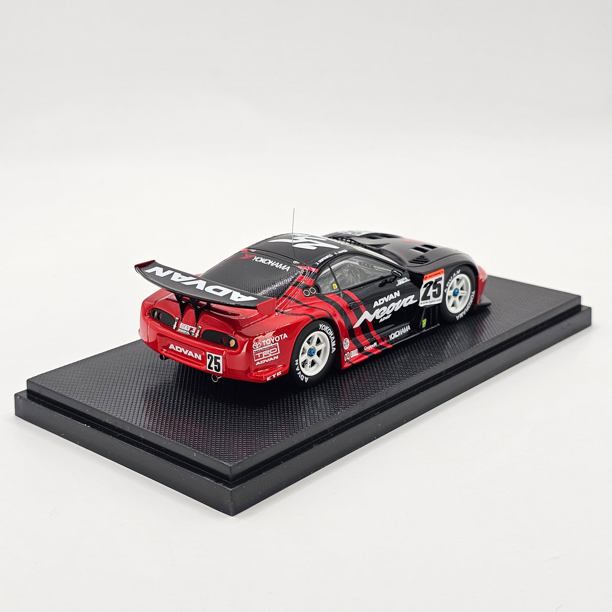 EBBRO P4 Toyota Supra GT500 #25 Team Advan Tsuchiya JGTC 2003 1/43 Scale