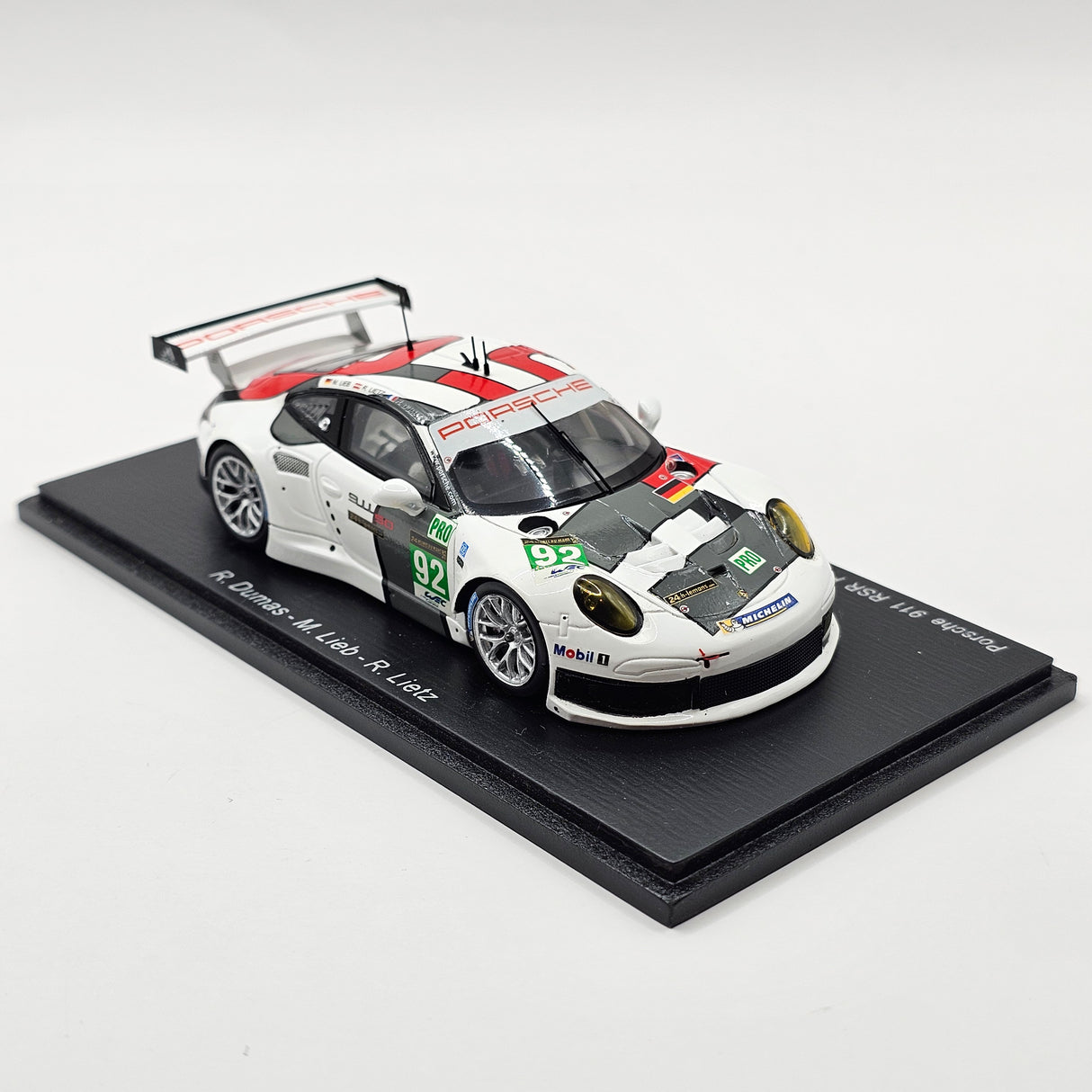 Spark Porsche 911 RSR #92 Team Manthey 2013 24Hrs Le Mans GTE Pro Win 1/43 Scale