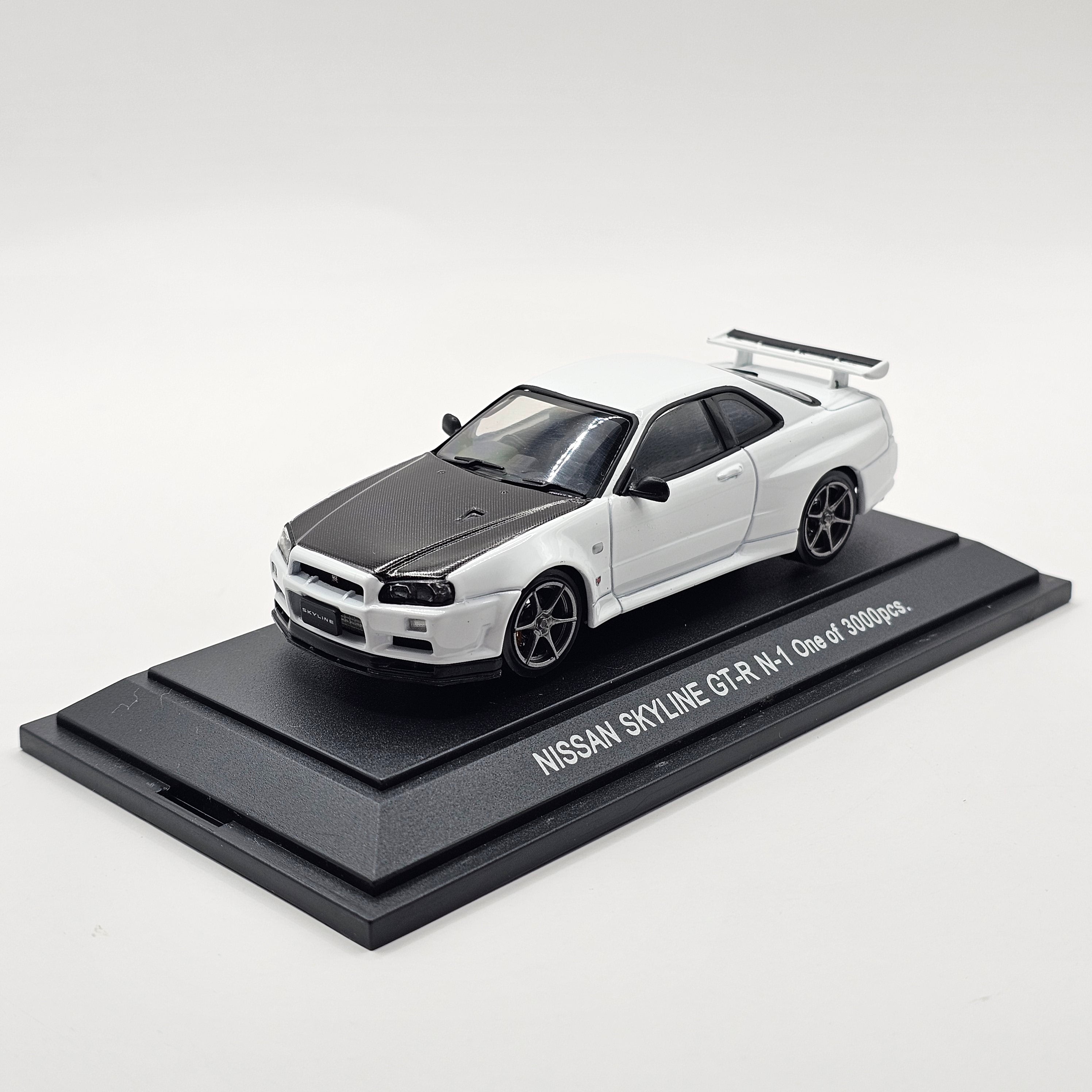 1/43 (R32)White/1/43Mine's(R34) Black 2台 1/43 (R32)White/1/43Mine's(R34) Black 2台 1/43 Makeup Nissan